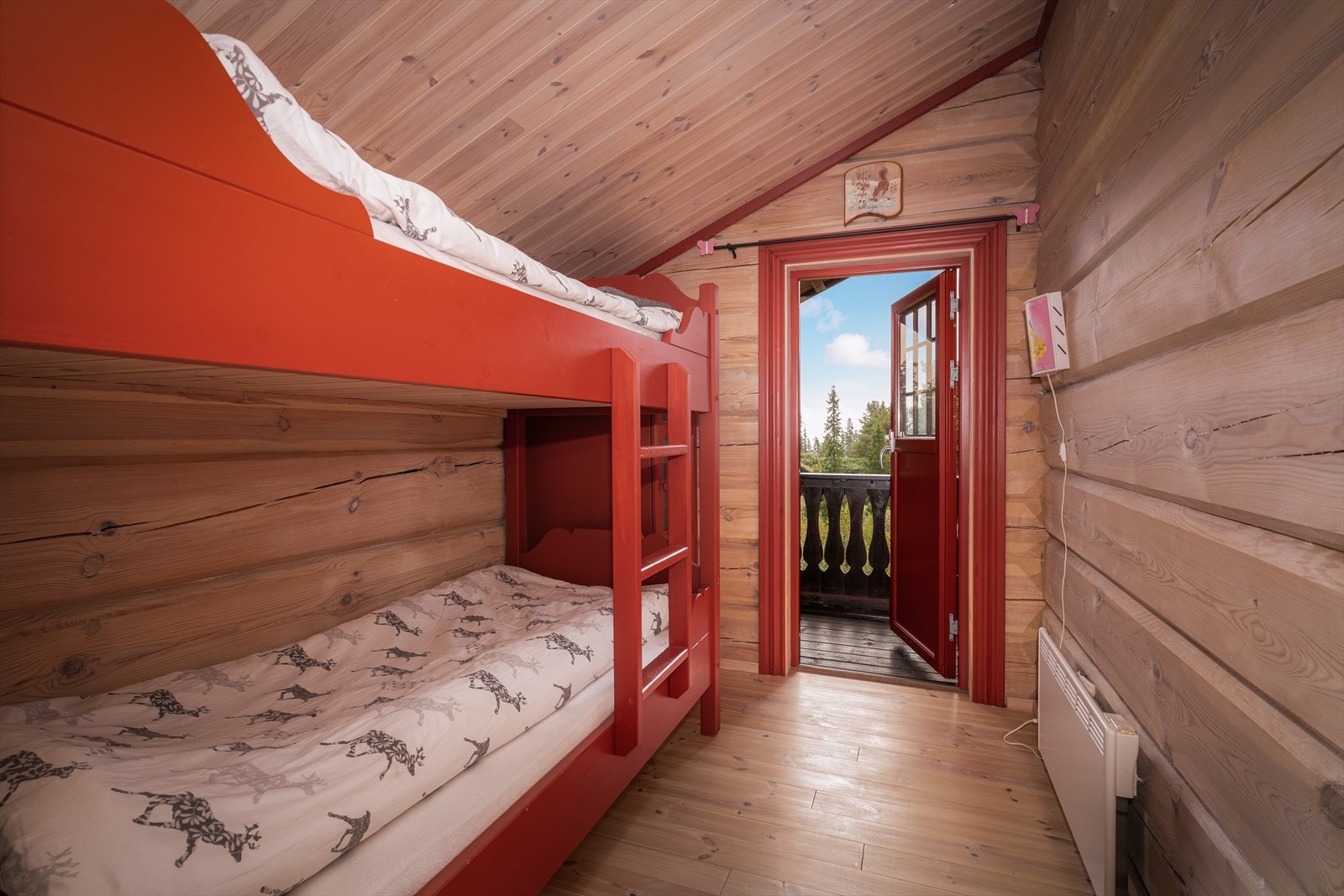 De to soverommene i loftetasjen er innredet med køyesenger. Galleribilde