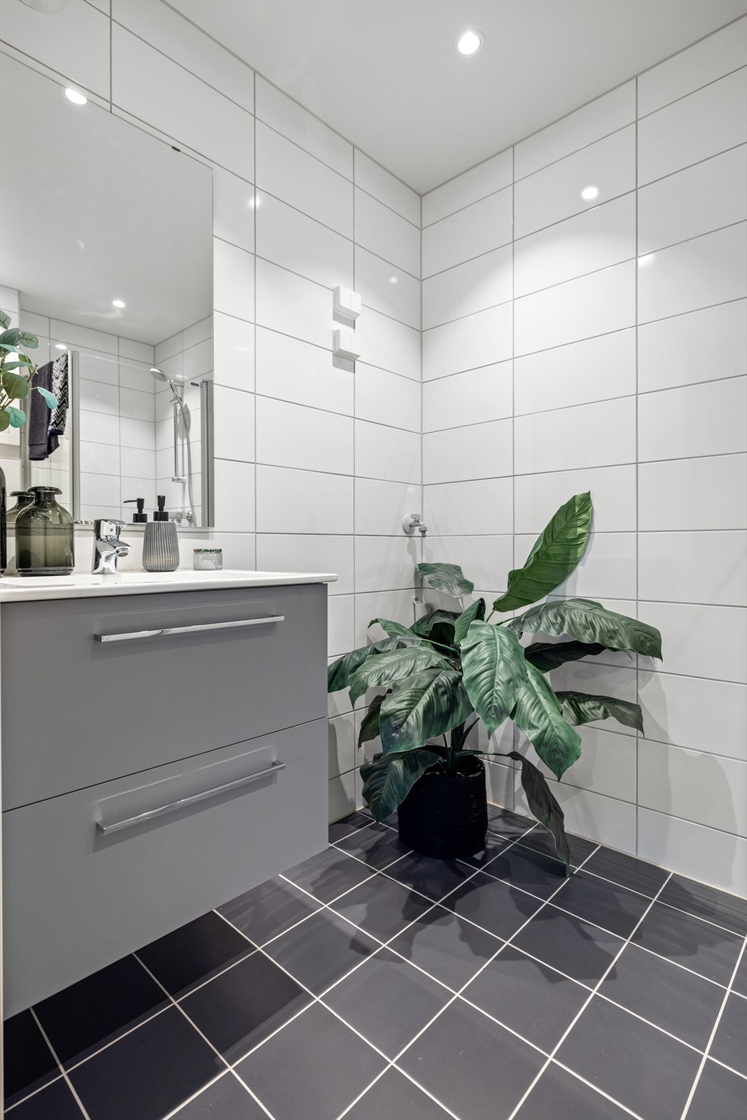 Flislagt med varmekabler i gulv Galleribilde