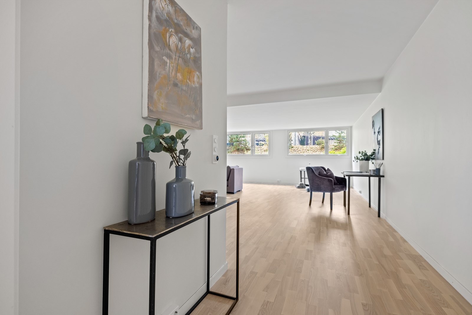 "bod" sett fra entré/gang Galleribilde