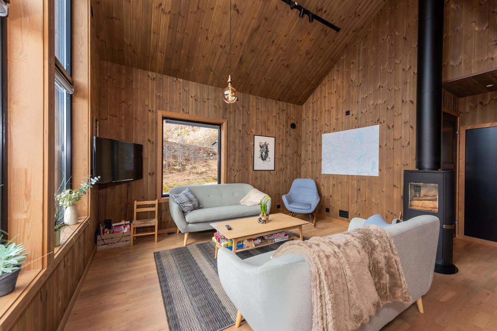 Stun er belagt med 3-stavs parkett. Galleribilde