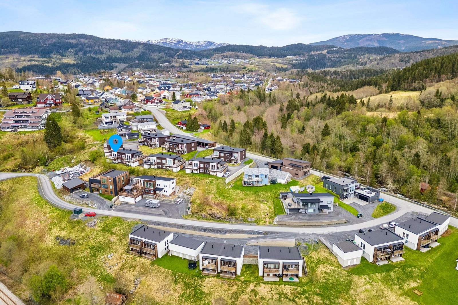 Fra Olderskog er det mange ulike turmuligheter. Et populært turområde er Mosåsen og Mostjønna. Fra Litjenget. Galleribilde