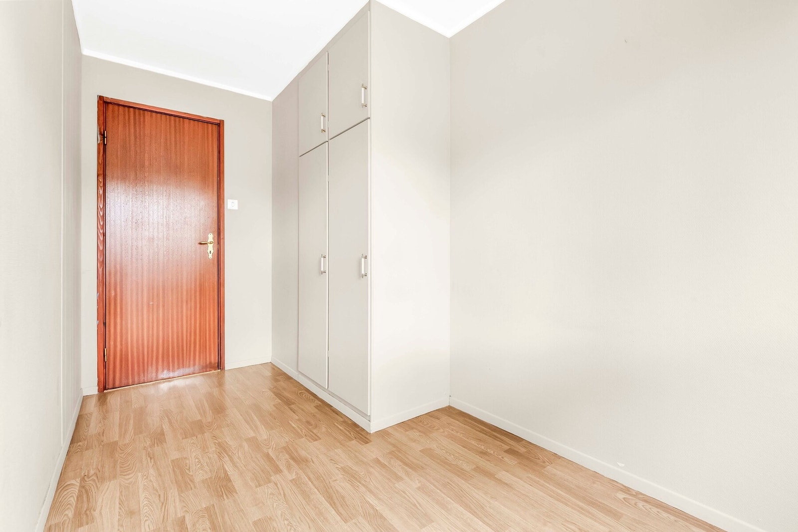 Tilgang til garderobe på soverom nr 2 Galleribilde