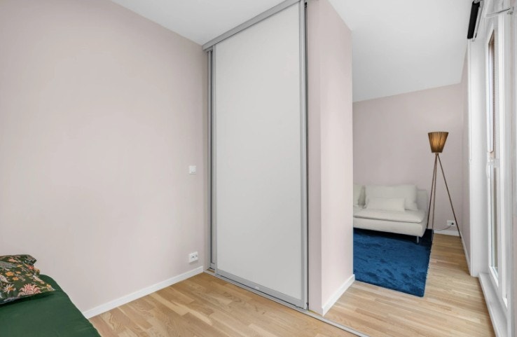 Soverommet har en garderobe løsning. Galleribilde