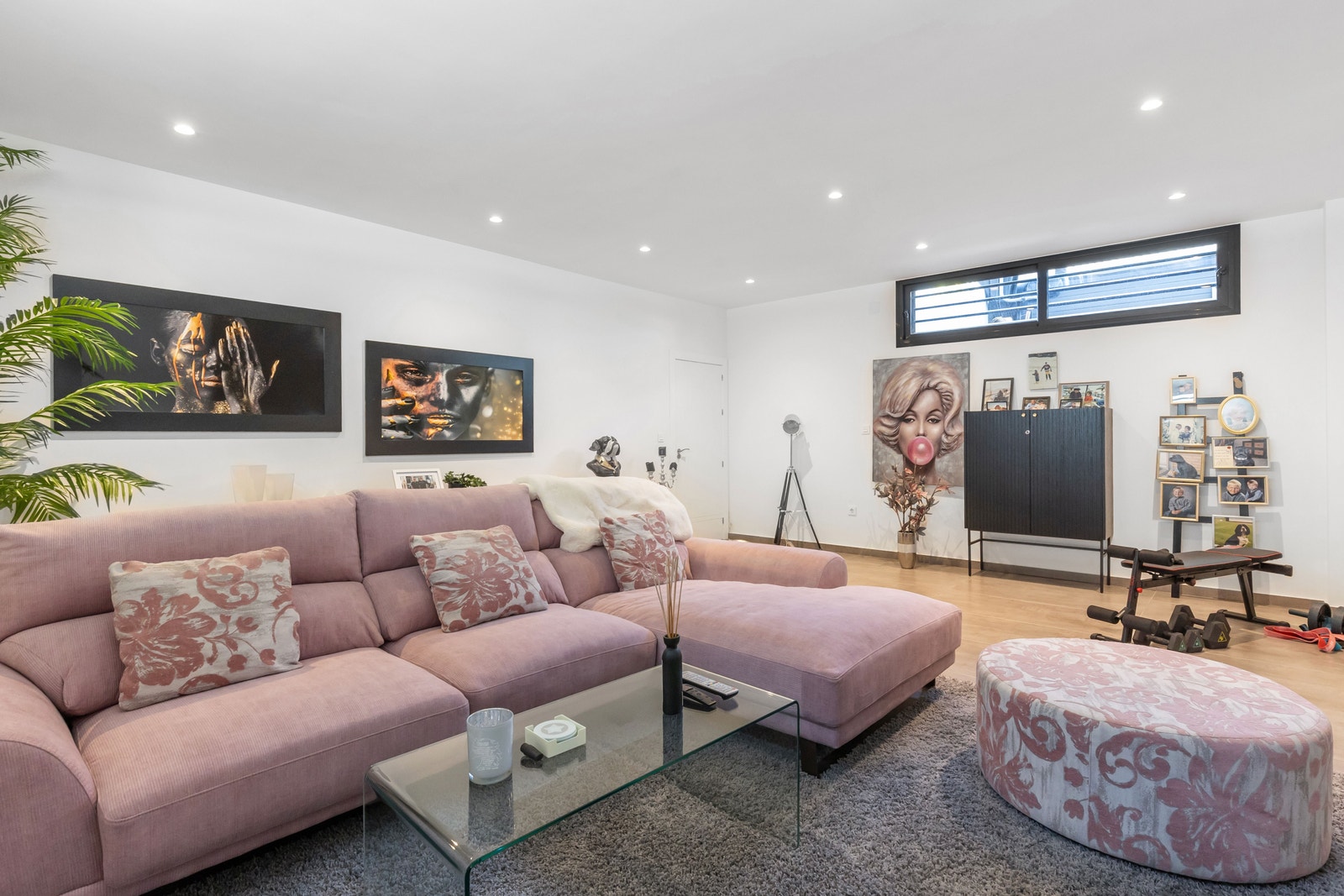 Kjellerstuen Galleribilde