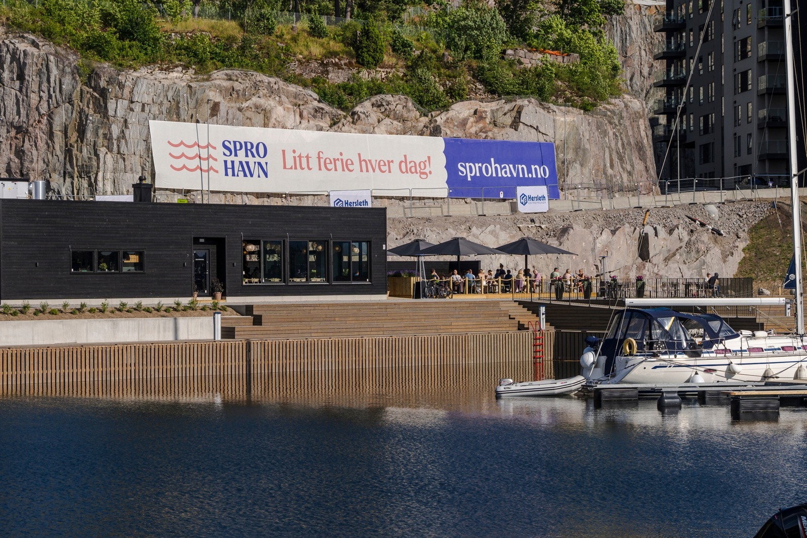 Velkommen til spro havn - litt ferie hver dag! Galleribilde
