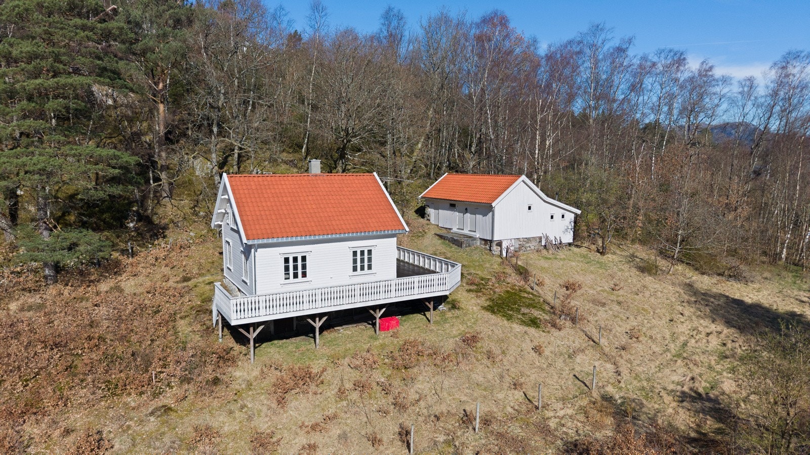 Idyllisk landsted i Selvikvågen. Galleribilde