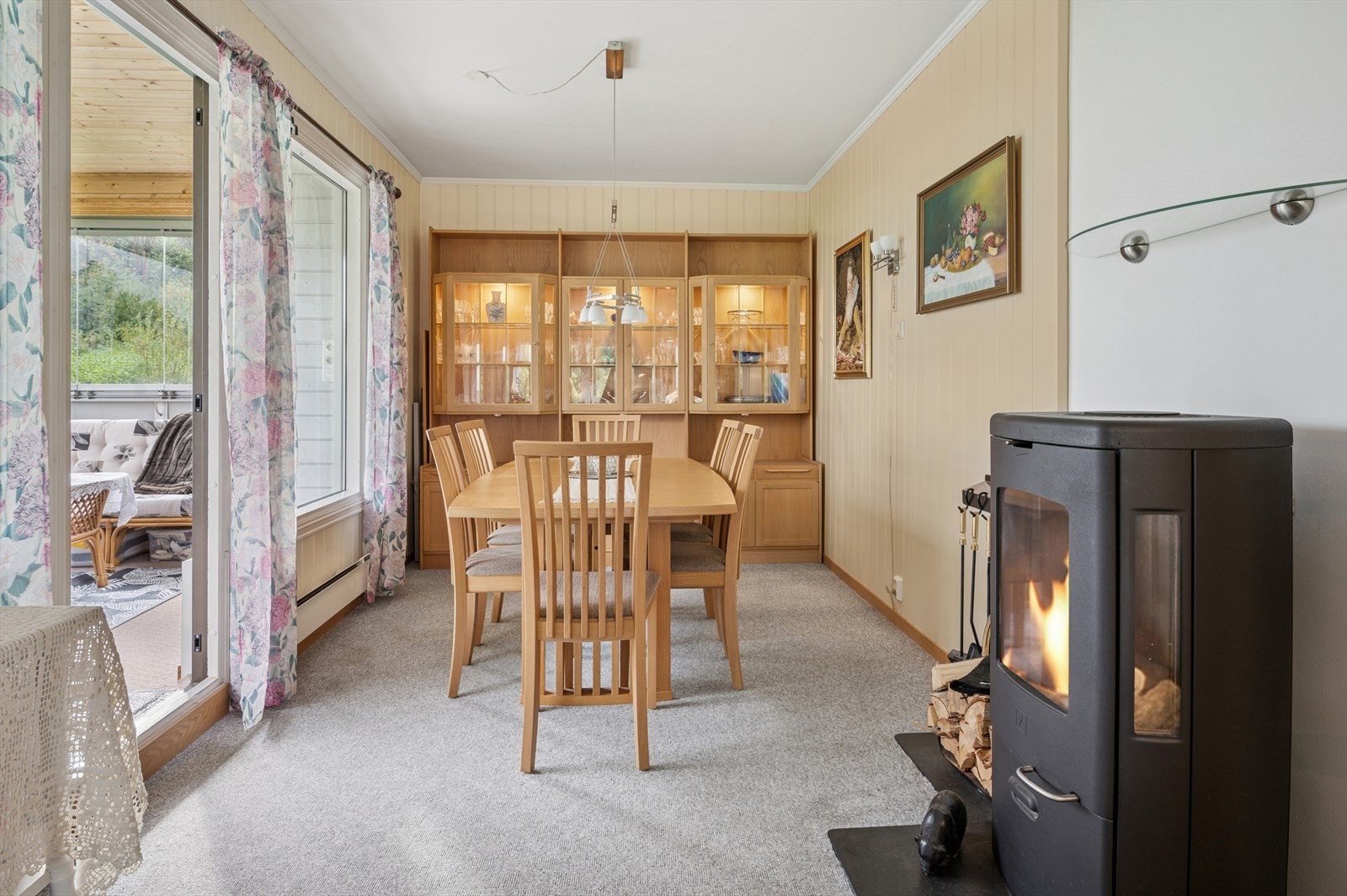 Peisovnen bidrar til å varme opp både rom og stemning. Galleribilde