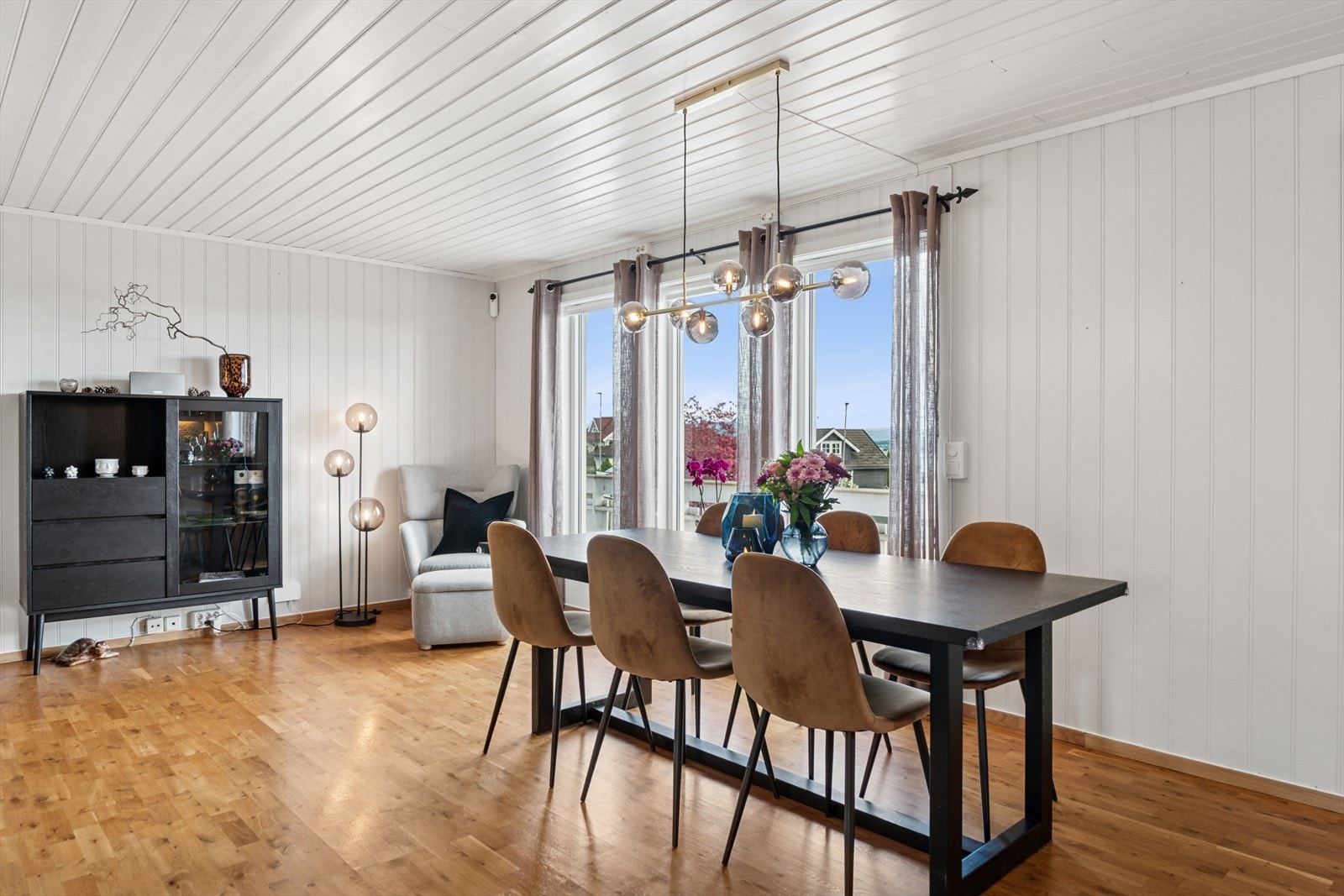 Her kan familien samles for å roe ned et øyeblikk med en god samtale over et deilig måltid. Galleribilde