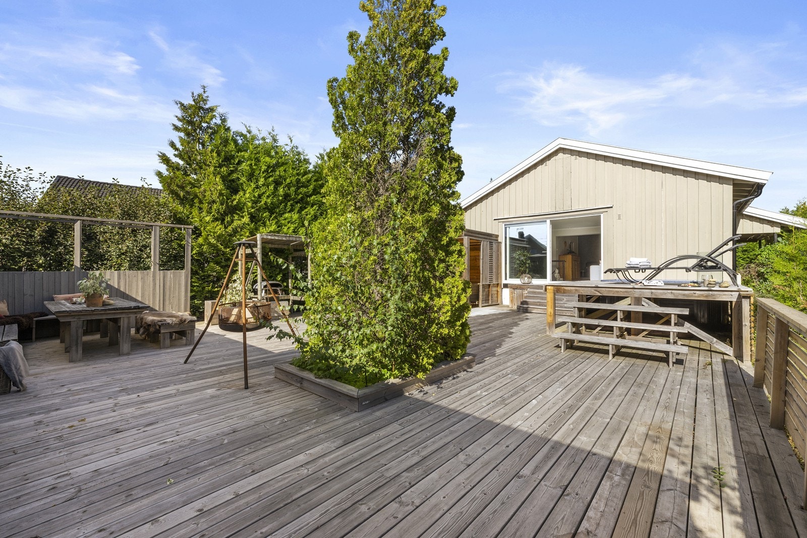 Boligen presenteres av Krister Johnsen Støme v/EiendomsMegler 1. Galleribilde