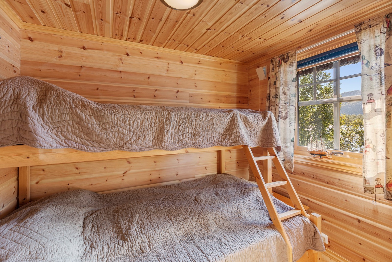 Soverom 2. Galleribilde