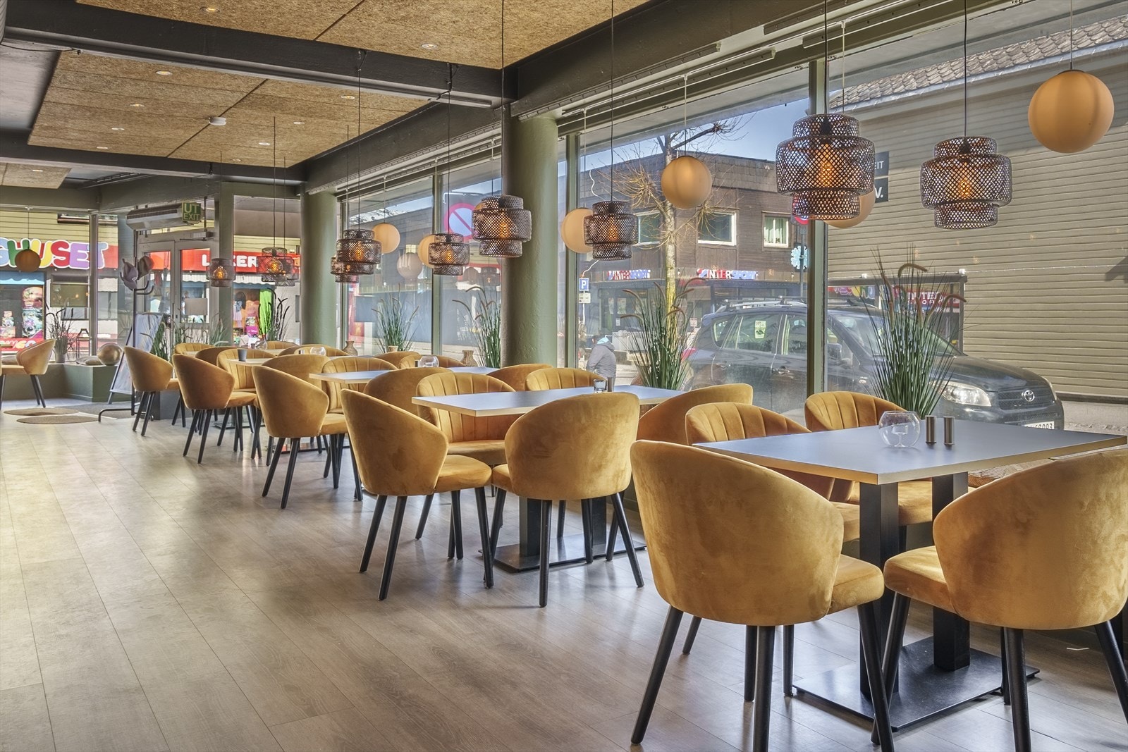 Bordplasser til ca. 50 personer Galleribilde