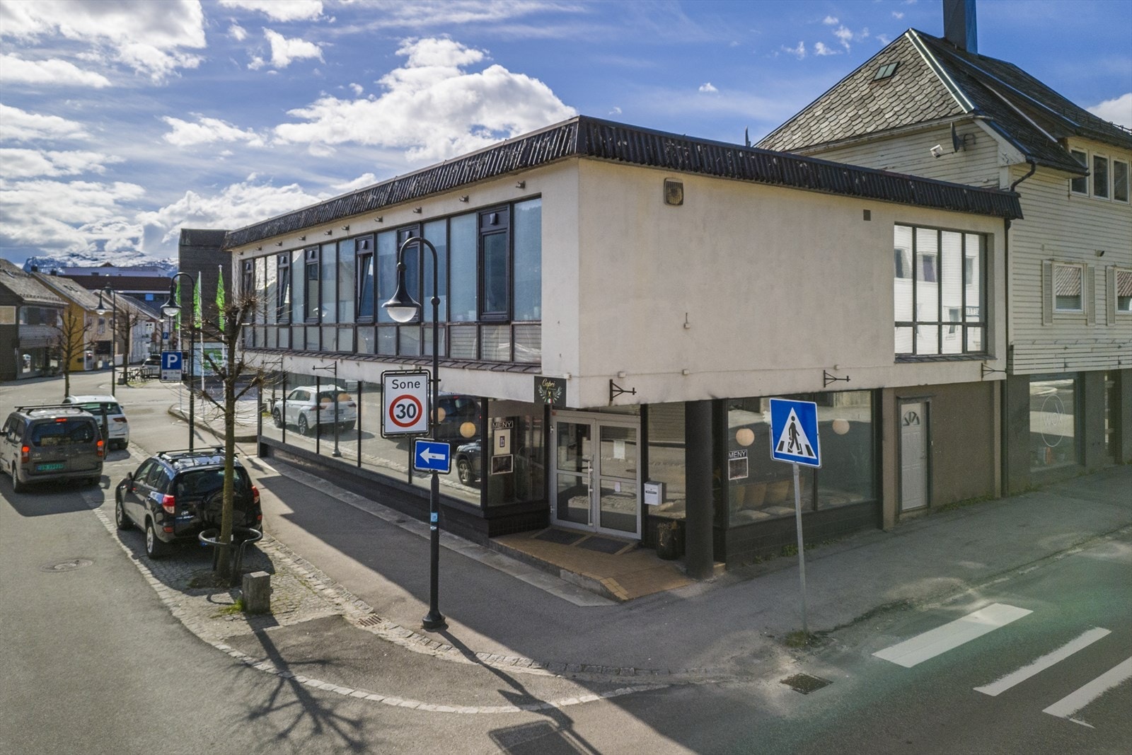 Velkommen til Brugata 8, kombinert bygg med både næring og bolig Galleribilde