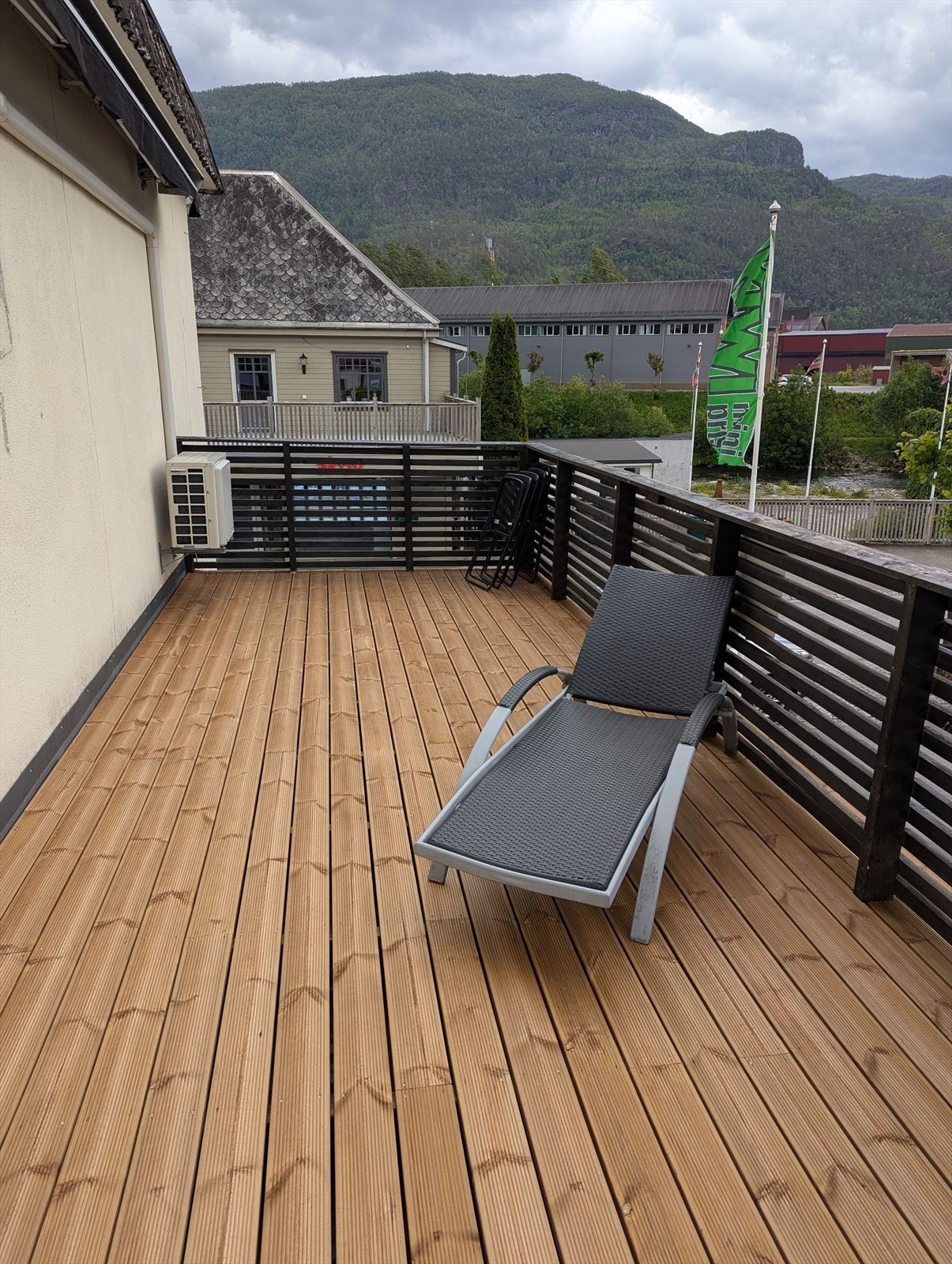 nyoppført terrasse Galleribilde