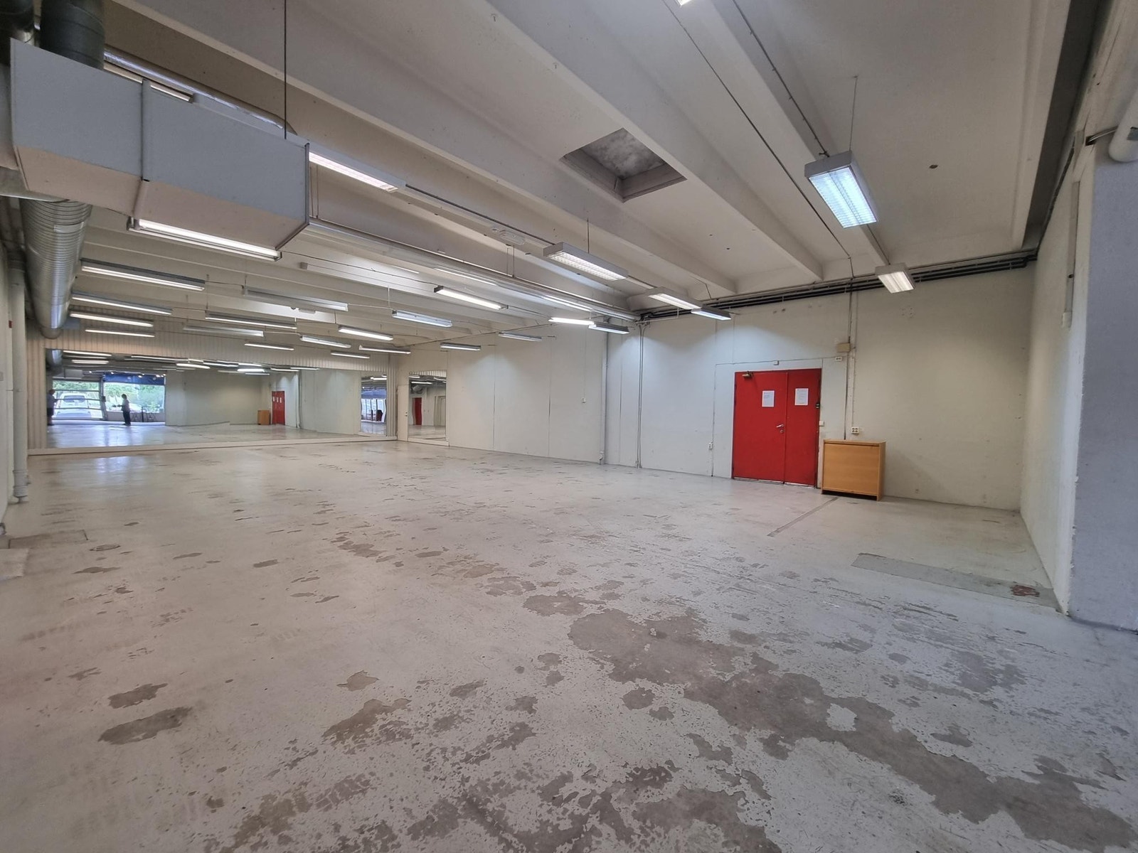 Romslig salgslokale Galleribilde