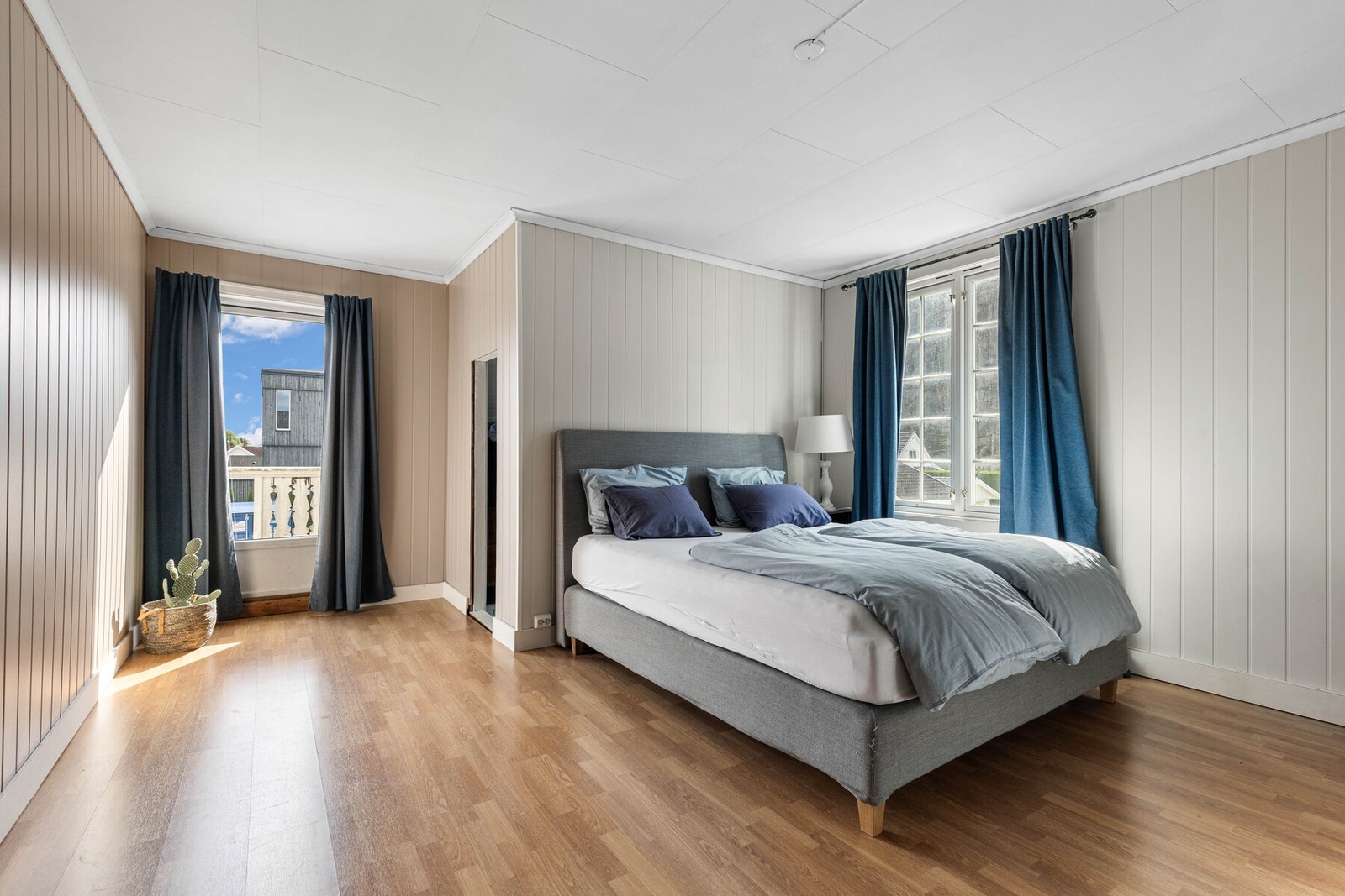 Bak sengen er det laget et walkin closet. Galleribilde