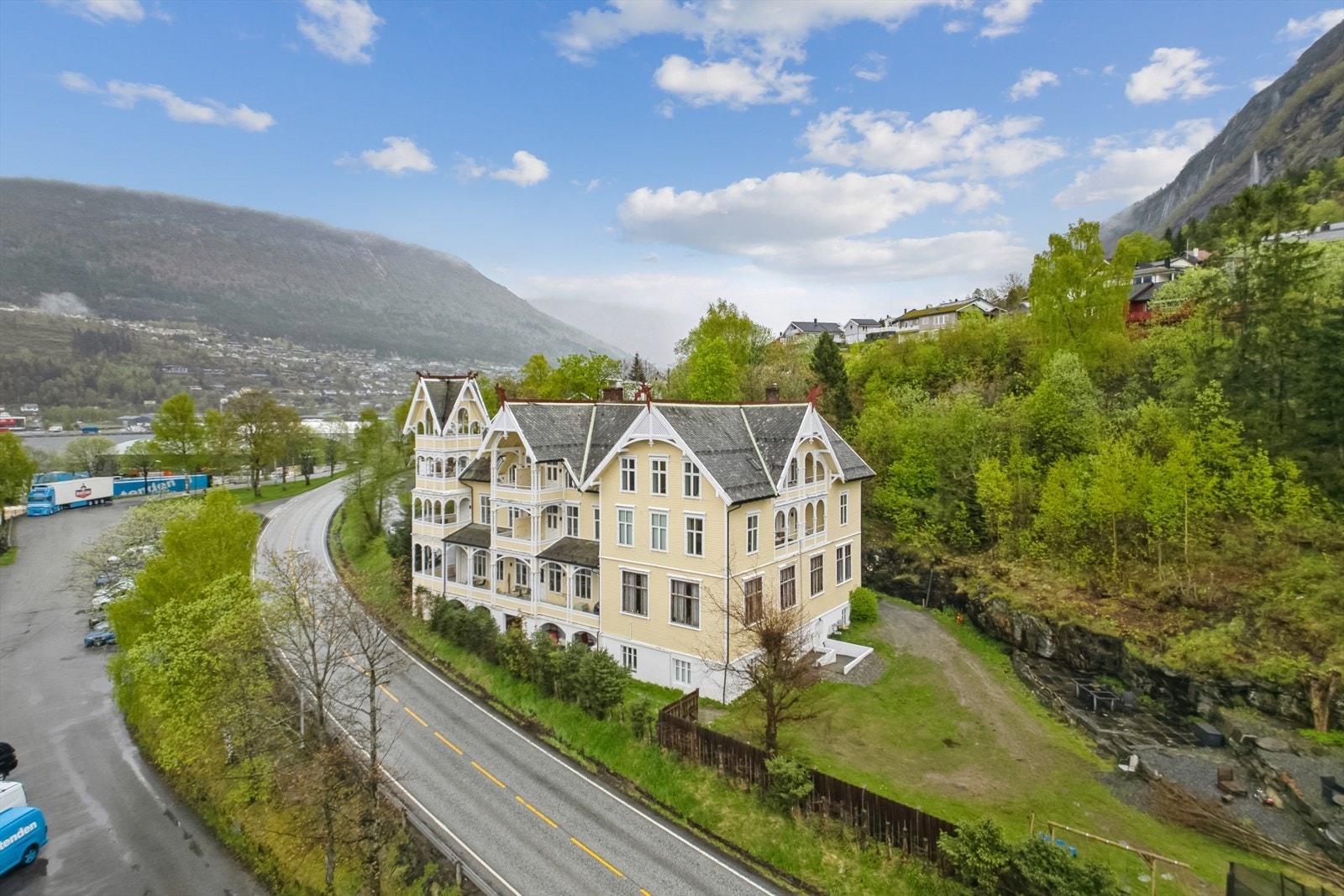 Velkommen til Prestestegen 5 og Villa Visnes Galleribilde