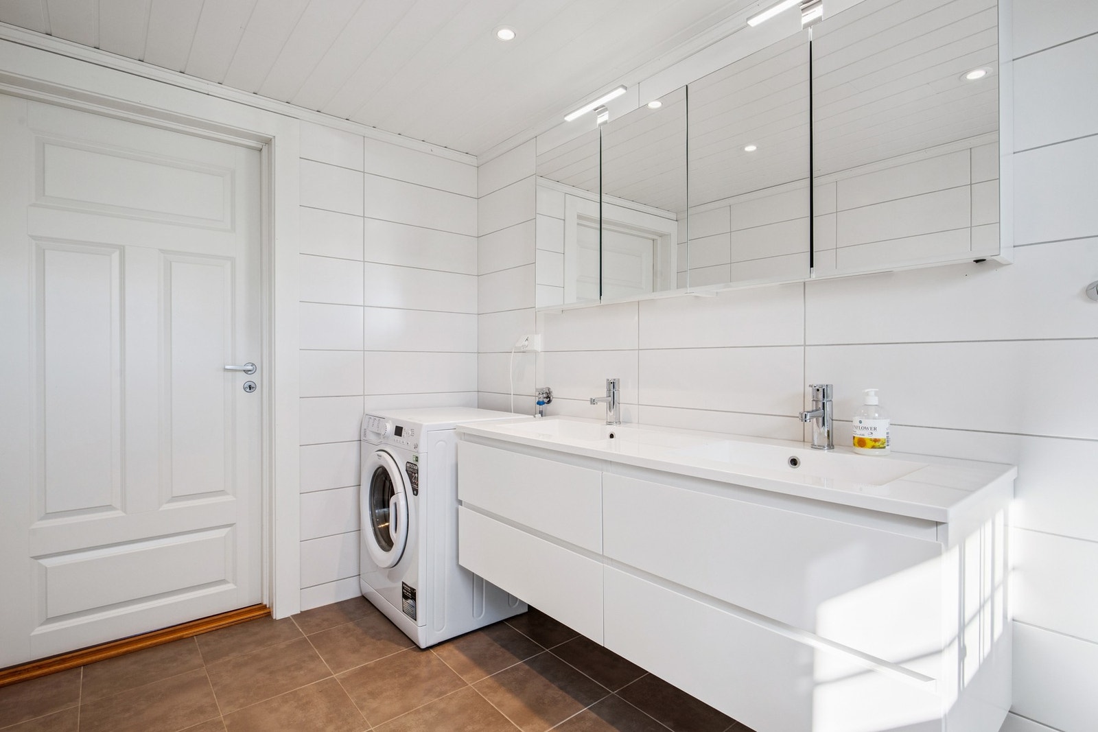 Bad 1. etasje Galleribilde