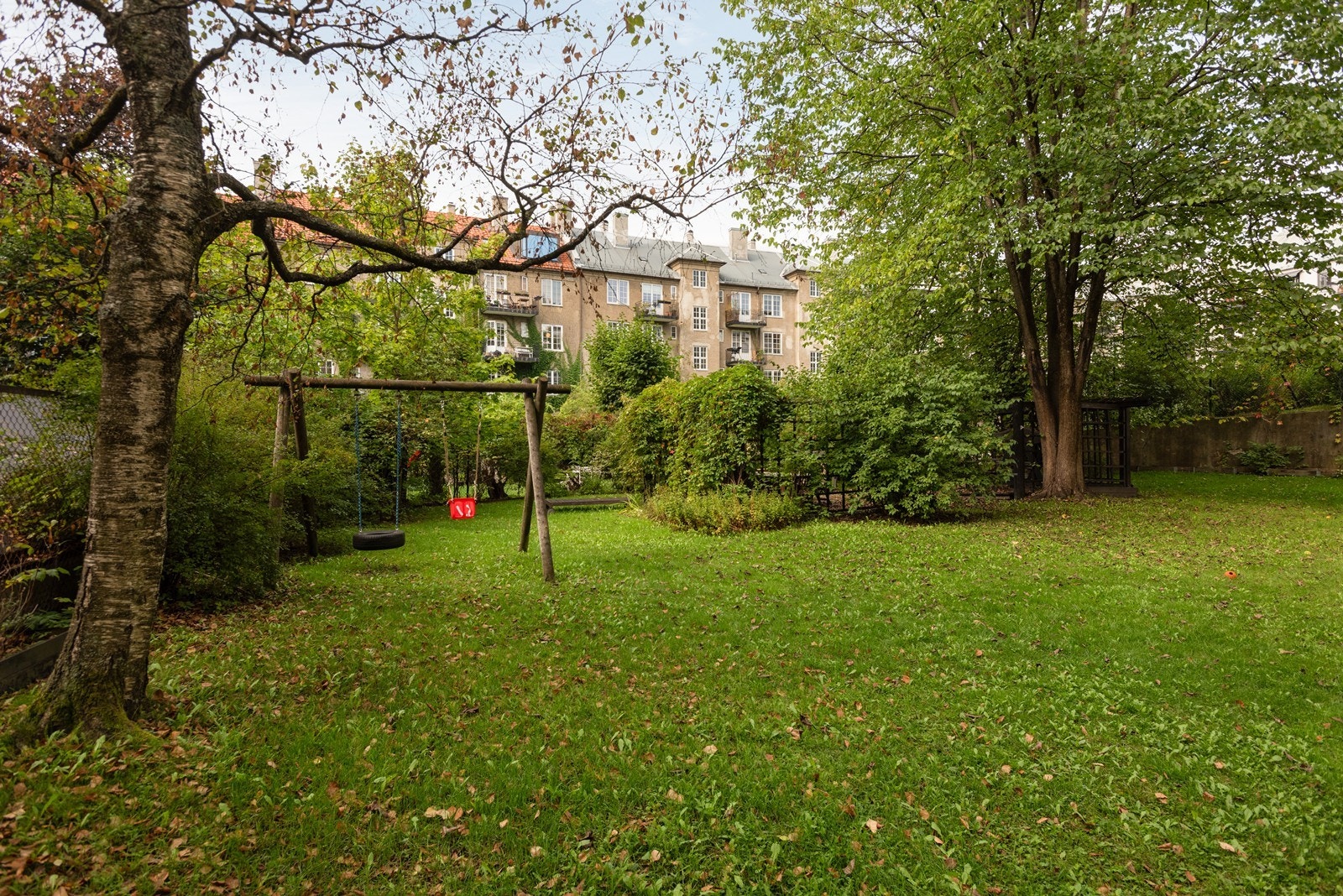 Felles bakgård Galleribilde