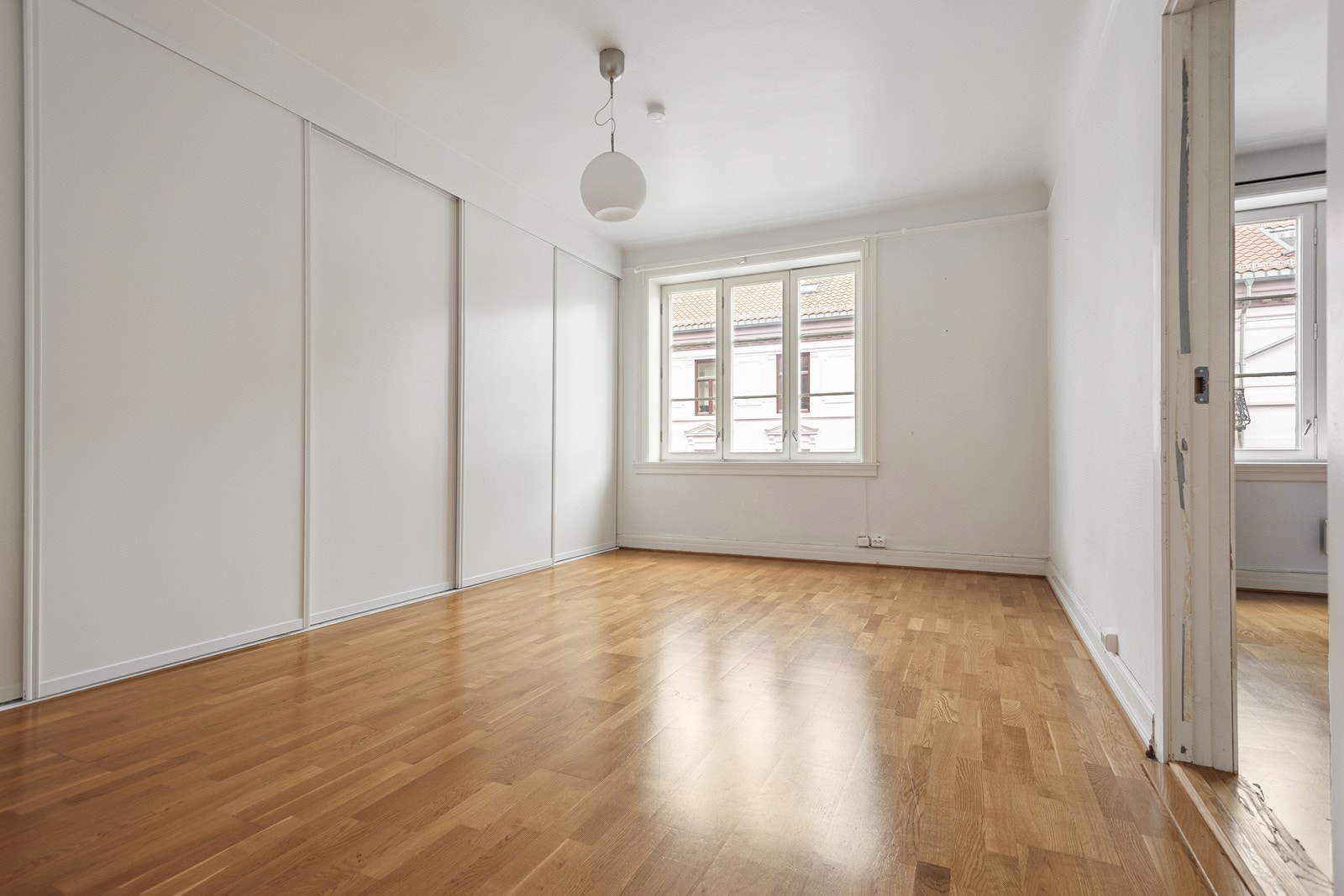 Dette rommet benyttes i dag som hovedsoverom Galleribilde