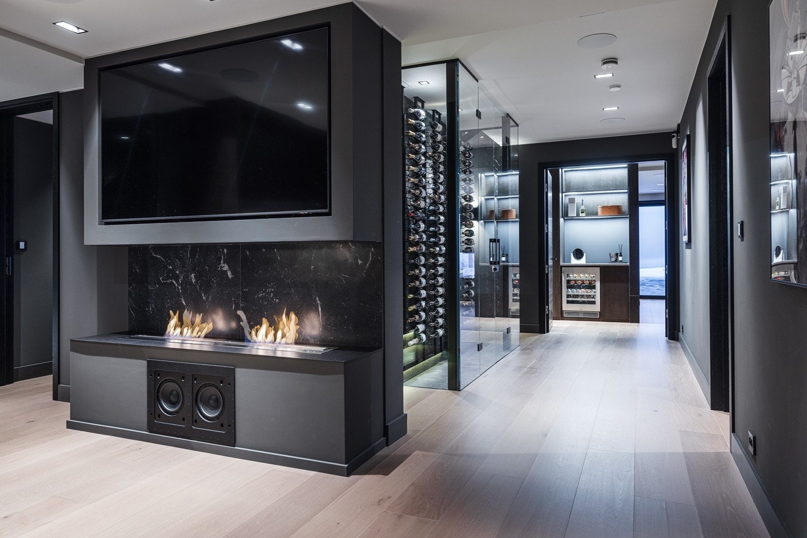 Velkommen til Norefjell Alpingrend 62 - Lars Jakob Aarak har gleden av å presentere denne meget flotte og eksklusive hytta.