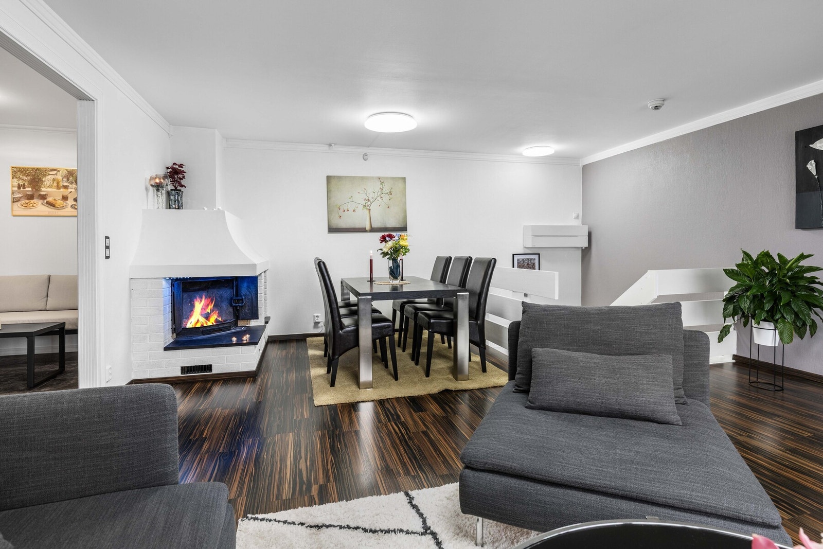 Det er installert varmepumpe i stuen. Galleribilde