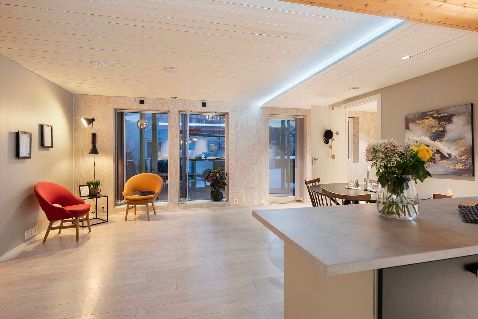 En etasje som skiller seg ut, unik og gjennomført! Galleribilde