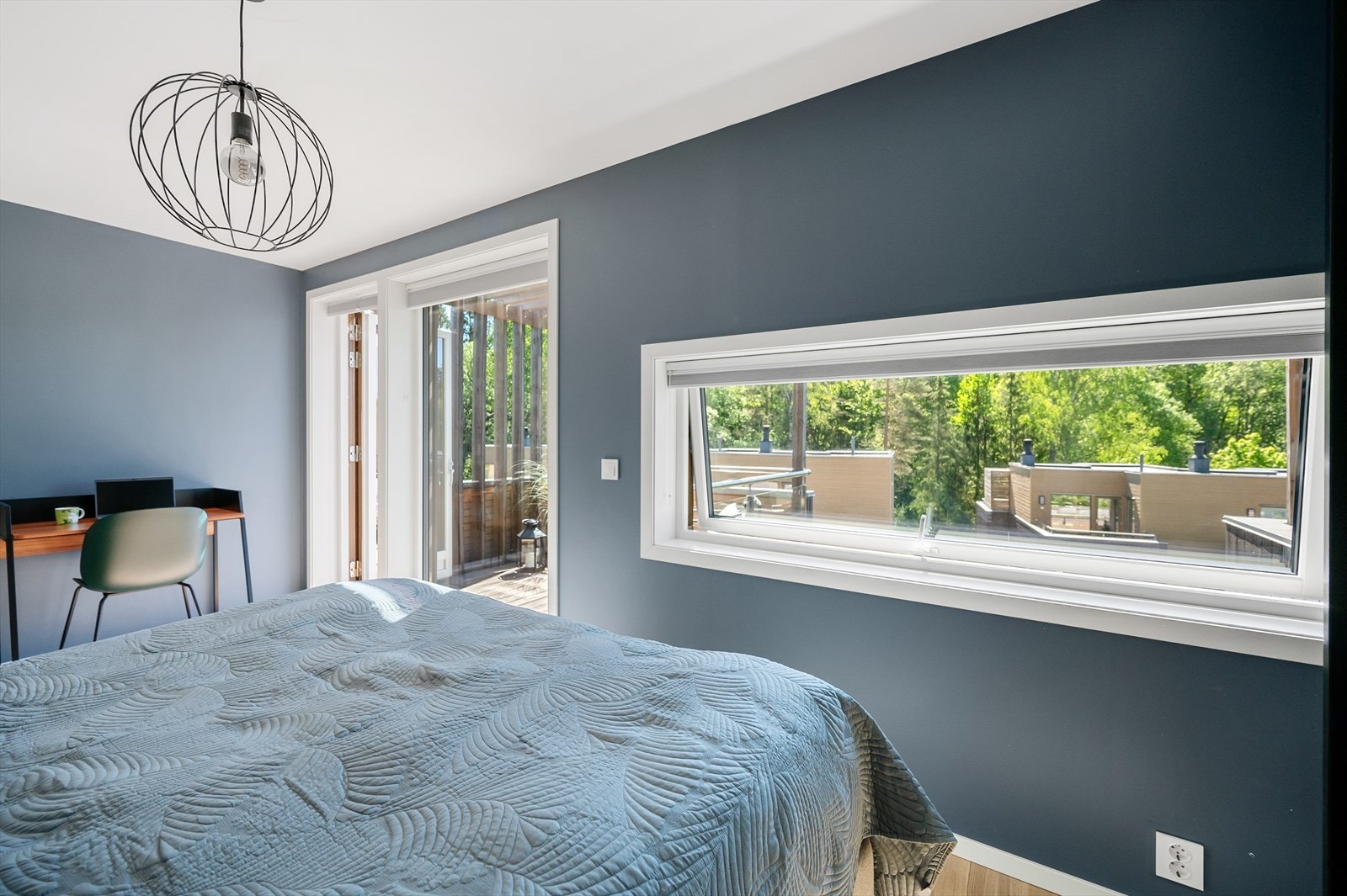 Fra hovedsoverommet har du egen utgang til balkong. Galleribilde