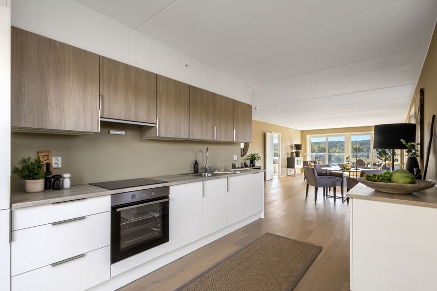 Kjøkken med integrerte hvitevarer. Galleribilde