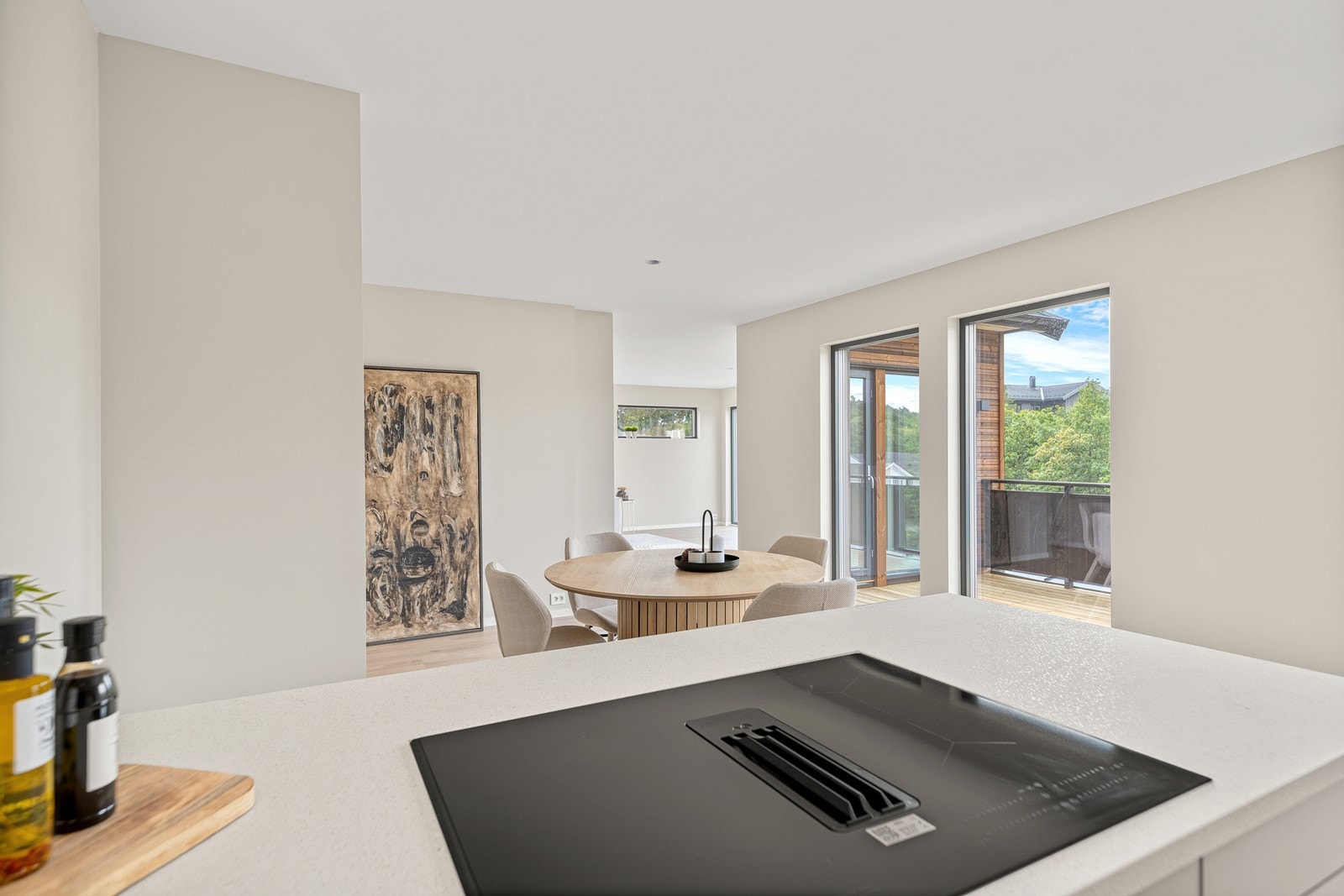 Nedfelt koketopp med integrert ventilator Galleribilde