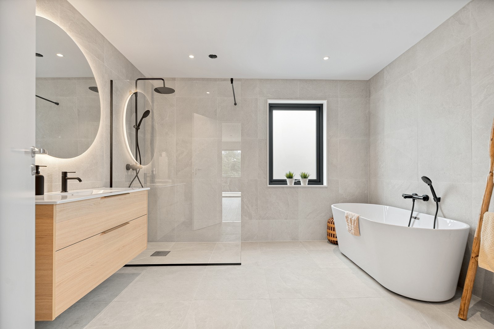 Hovedbad i tilknytning til hovedsoverom Galleribilde