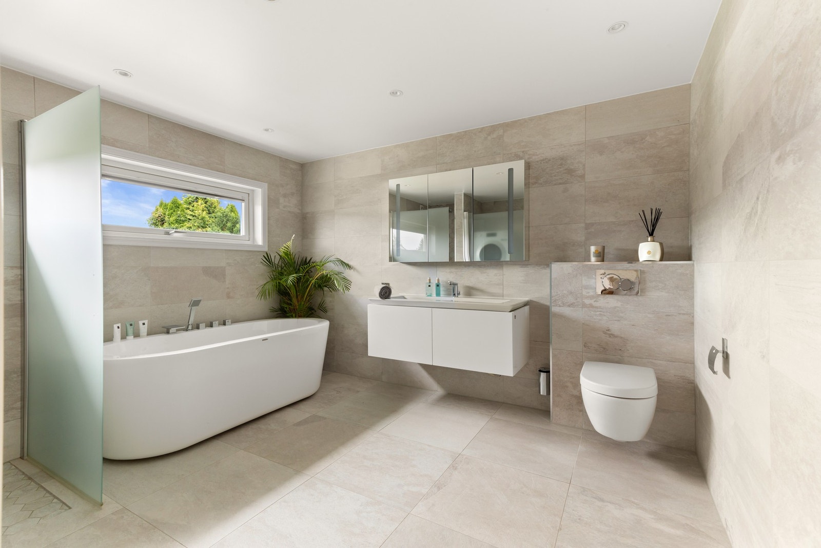 Meget romslig hovedbad. Galleribilde