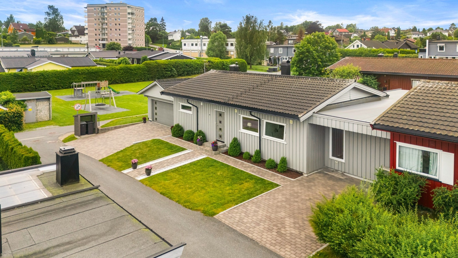 Meget pent opparbeidet. Best beliggende i enden mot sør. Galleribilde