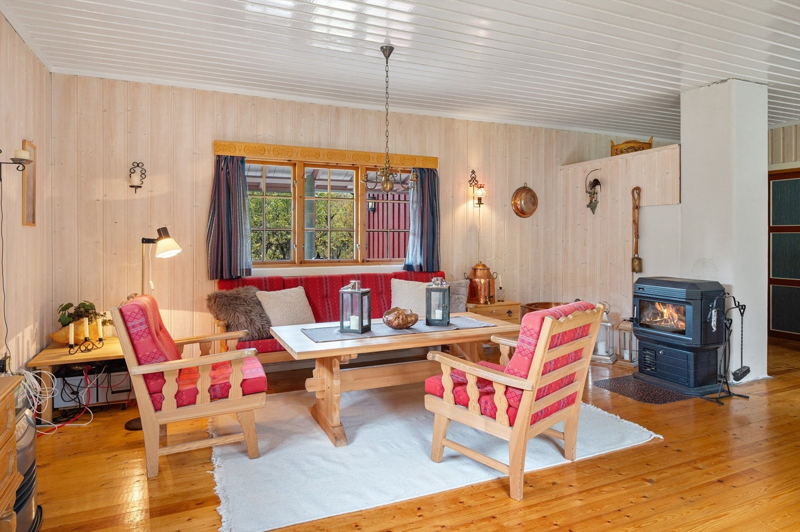 Ønsker du hytte i rolige omgivelser i flott turterreng ? Galleribilde