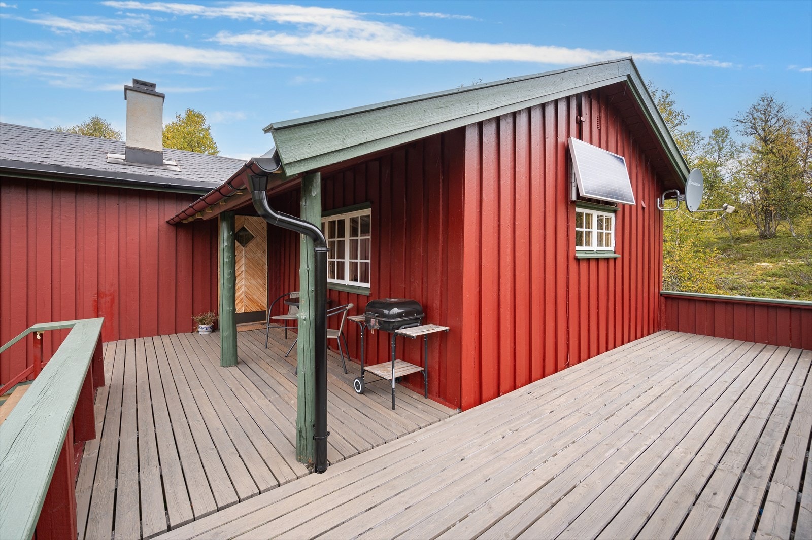 Terrassen kan enkelt møbleres i separate sosiale soner Galleribilde