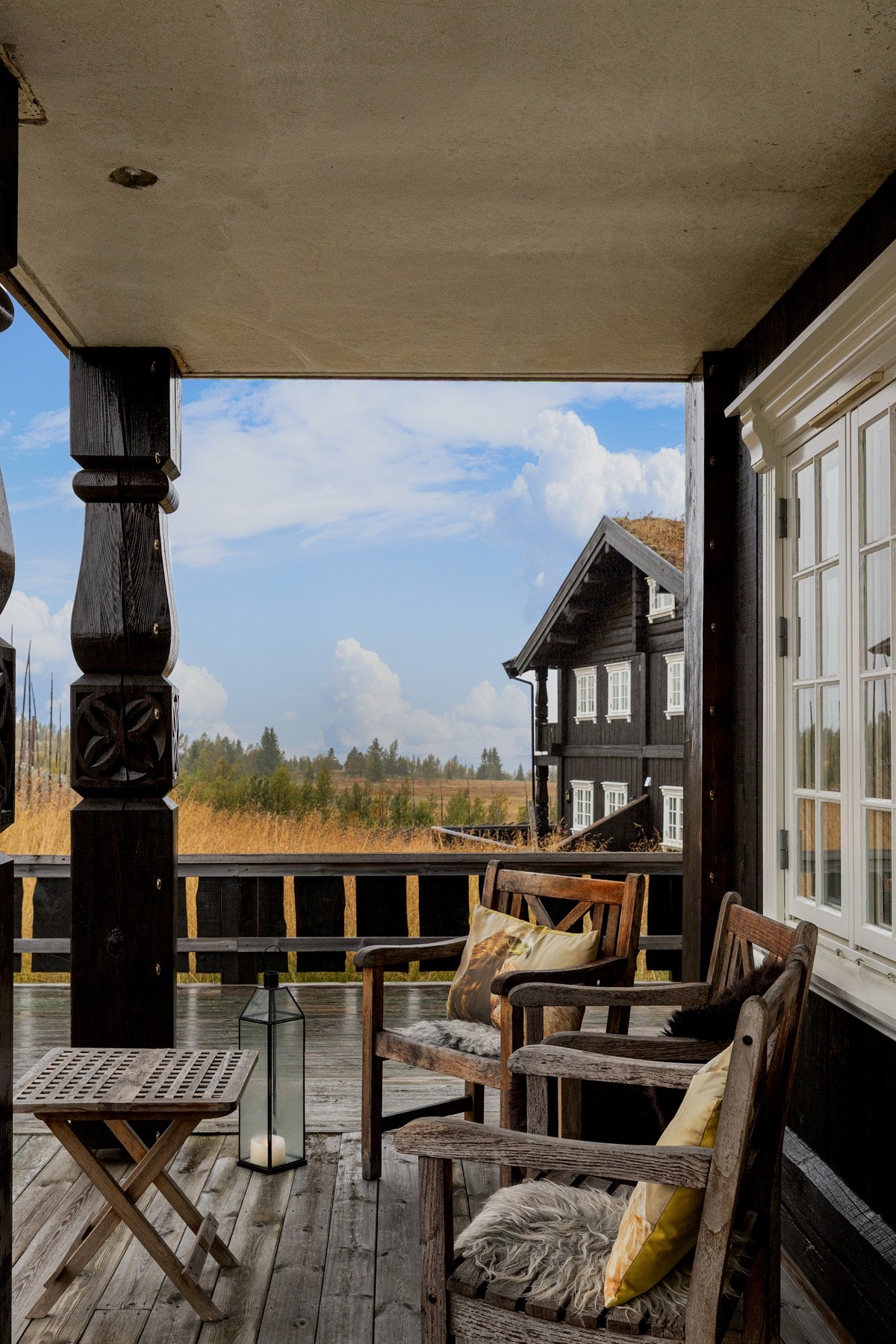 Plass til flere sittegrupper og andre utemøbler Galleribilde