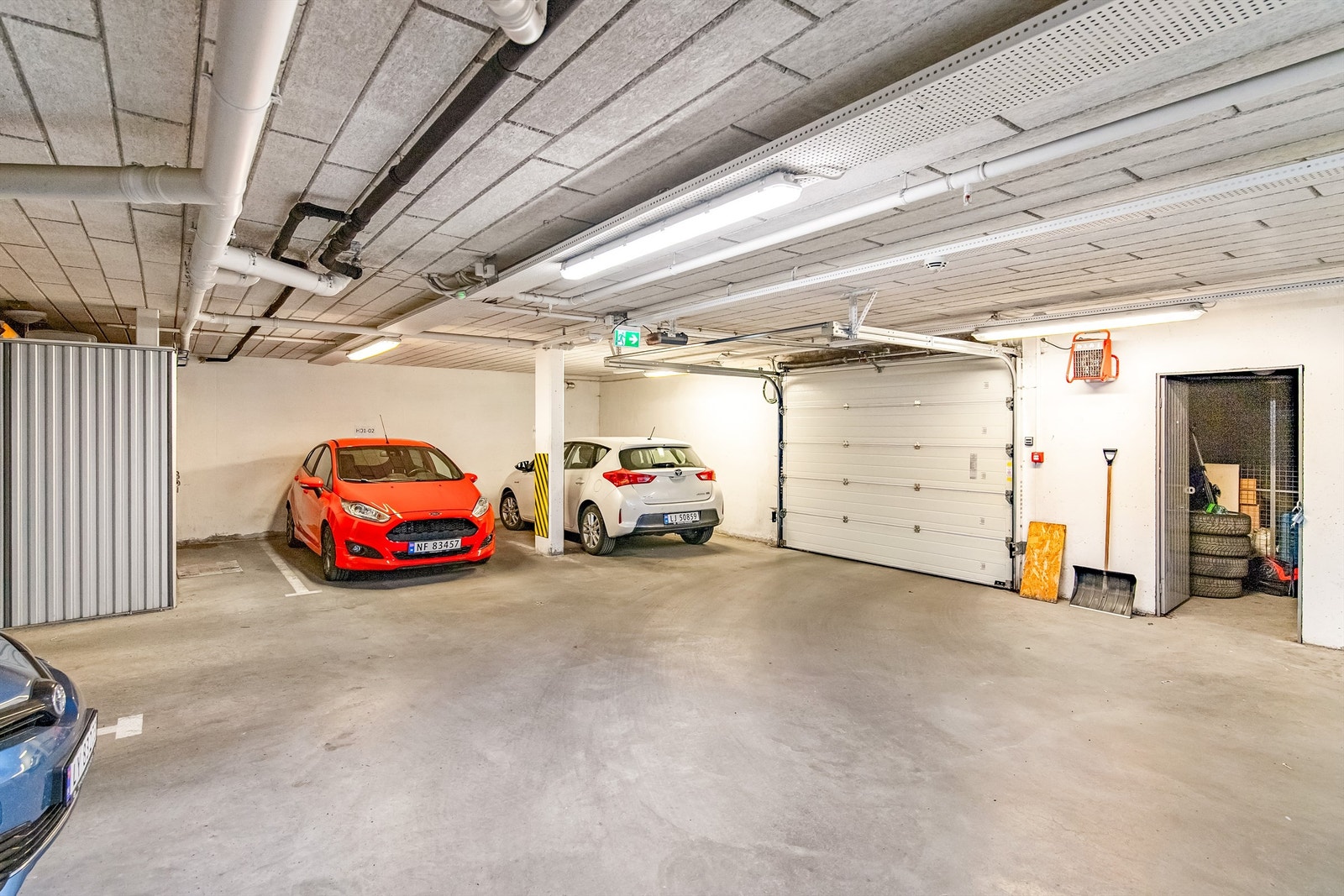 Garasjeplass og bod i kjelleren Galleribilde