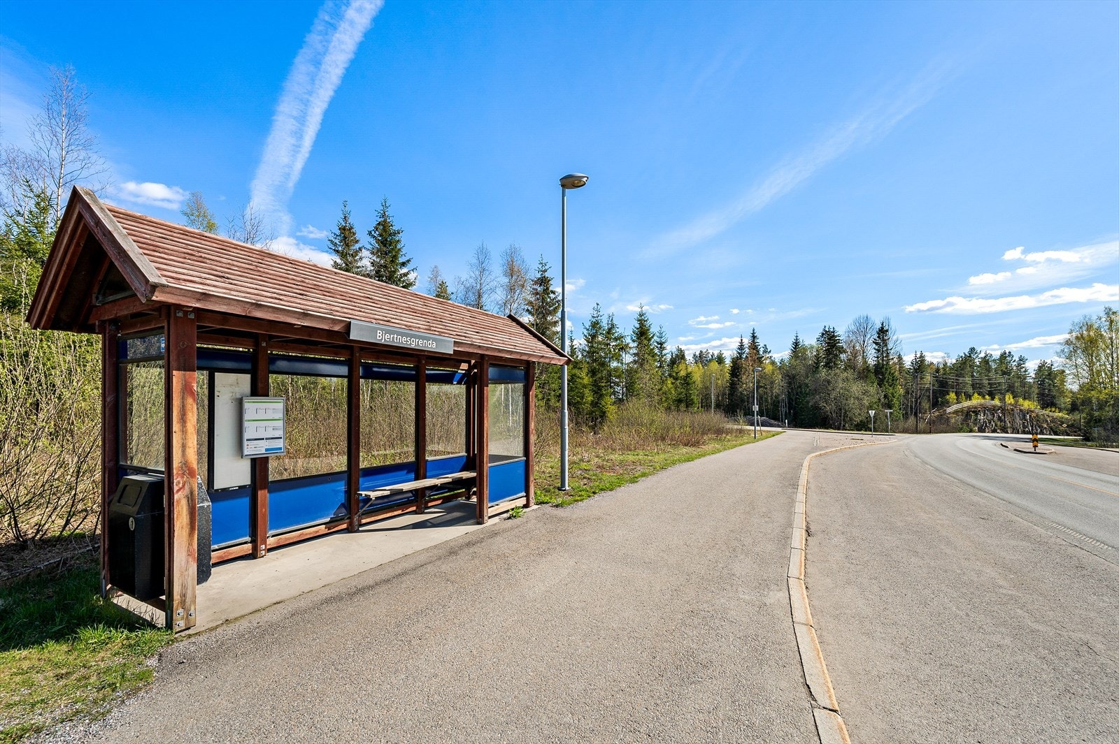 - Bjertnesgrenda bussholdeplass i nærheten gir en praktisk offentlig transportforbindelse - Galleribilde