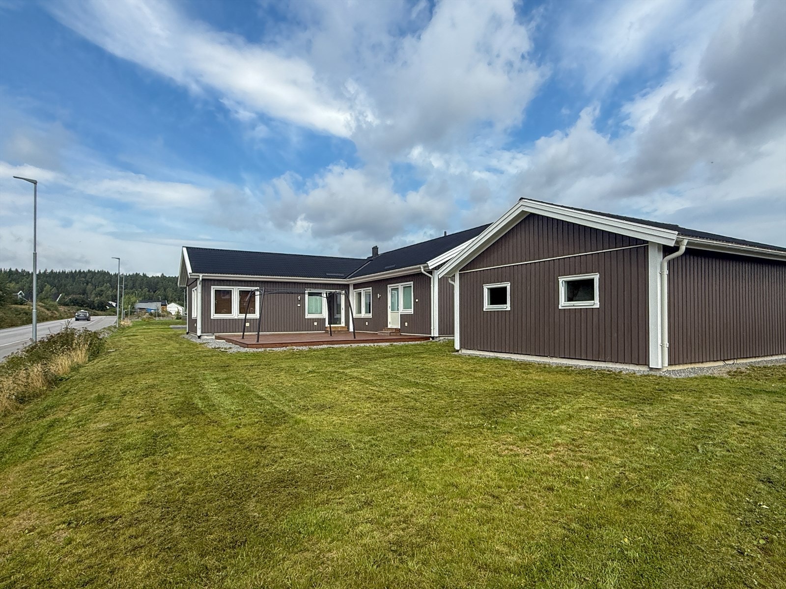 - Tomt på ca.1mål, stor terrasse på ca.62kvm - Galleribilde