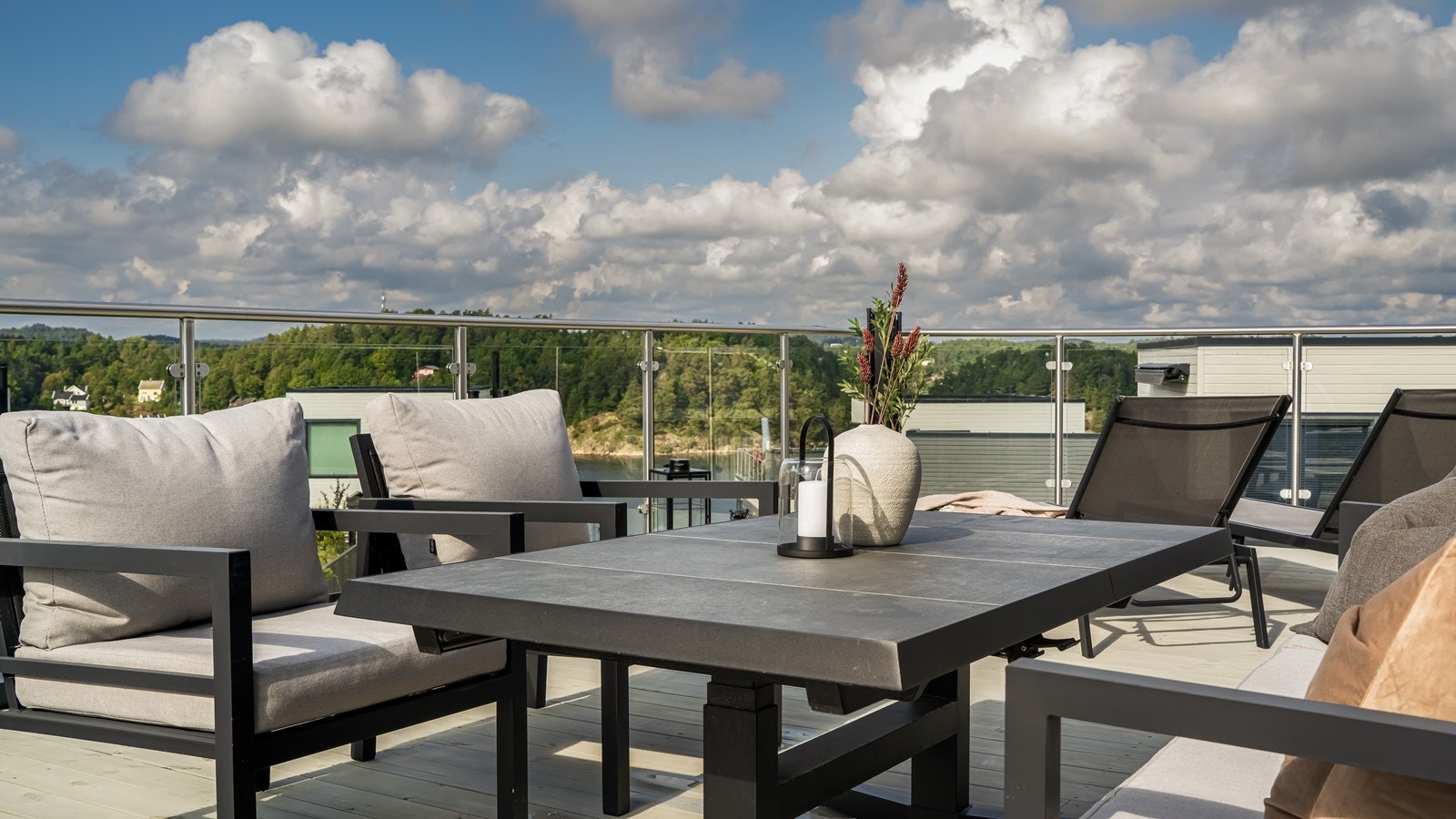 God plass til hagemøbler Galleribilde