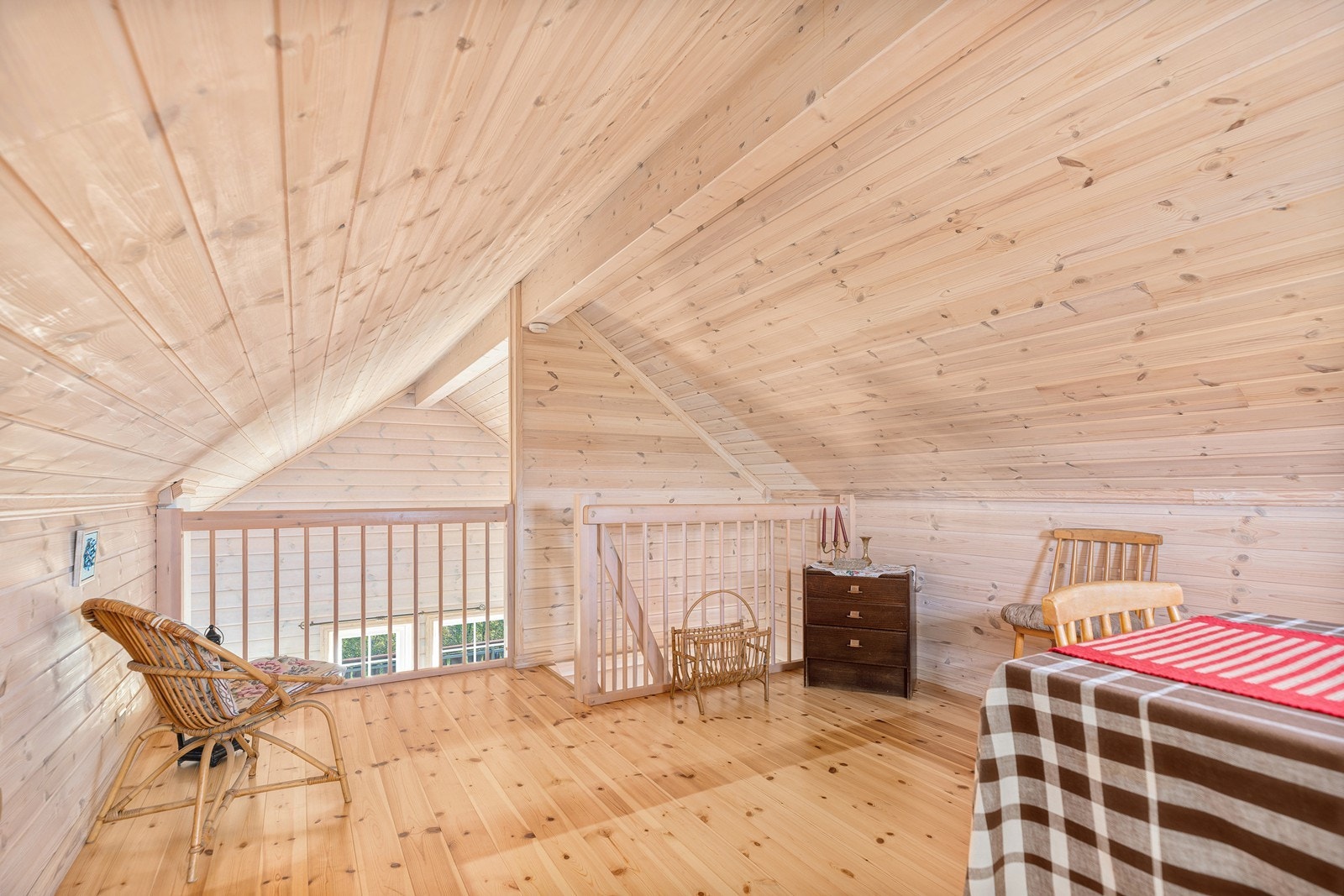 Romslig hems med gode møbleringsmuligheter Galleribilde