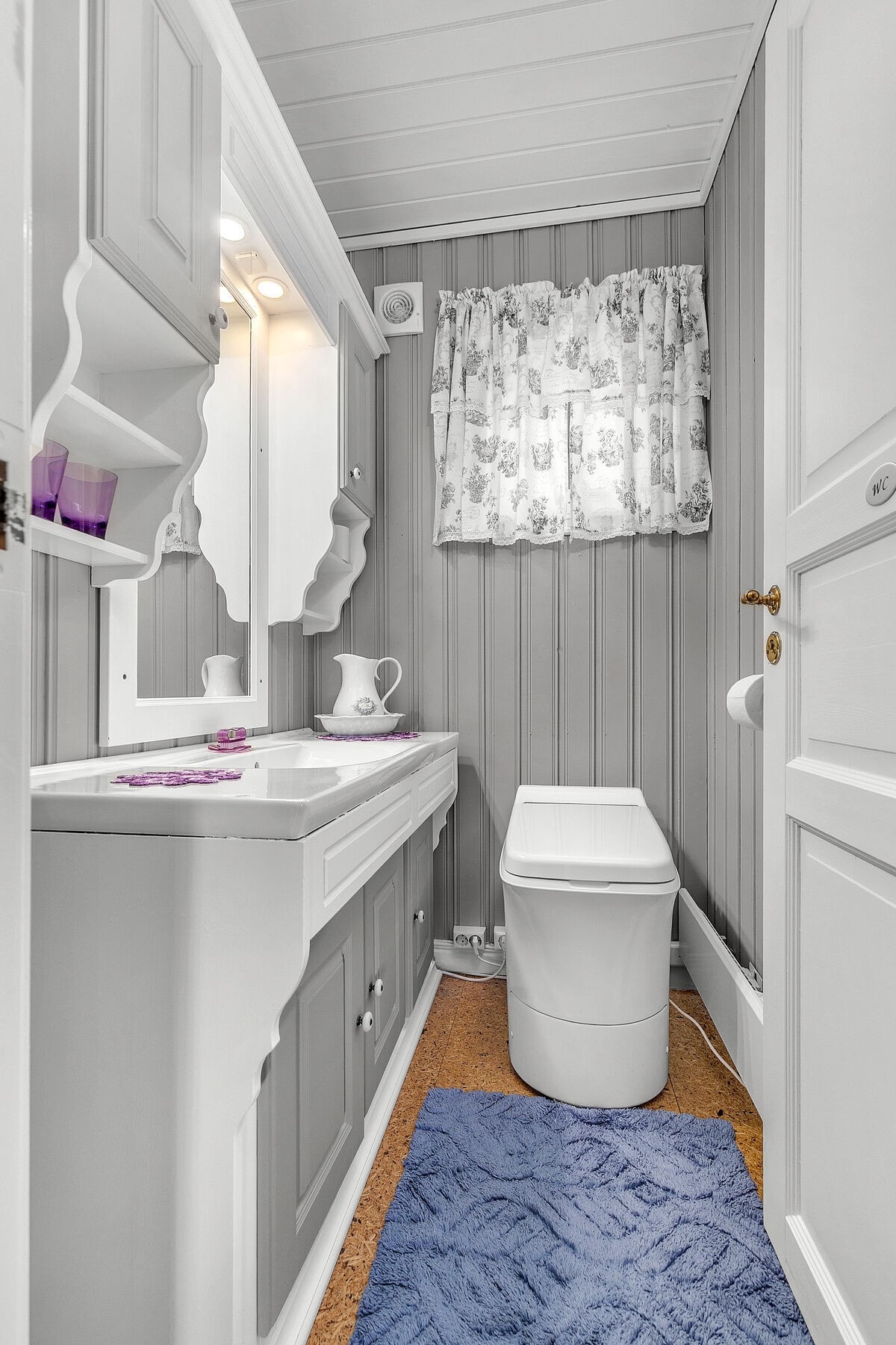 Toalettrom Galleribilde