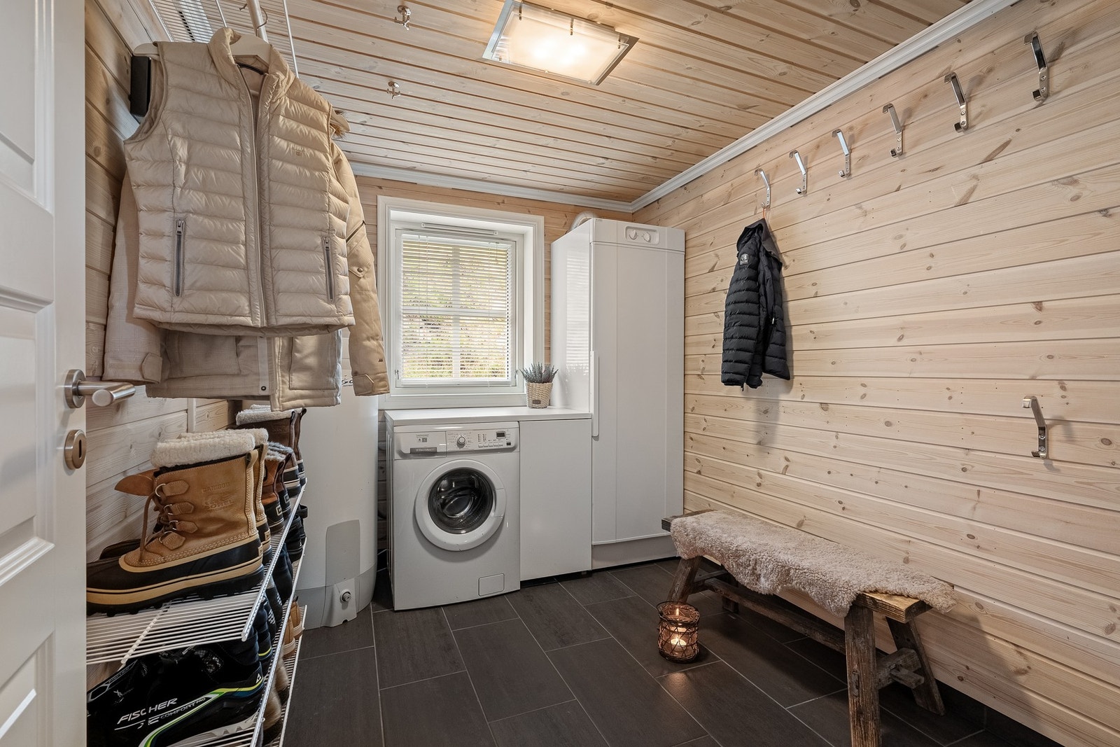 Vaskerom. Galleribilde