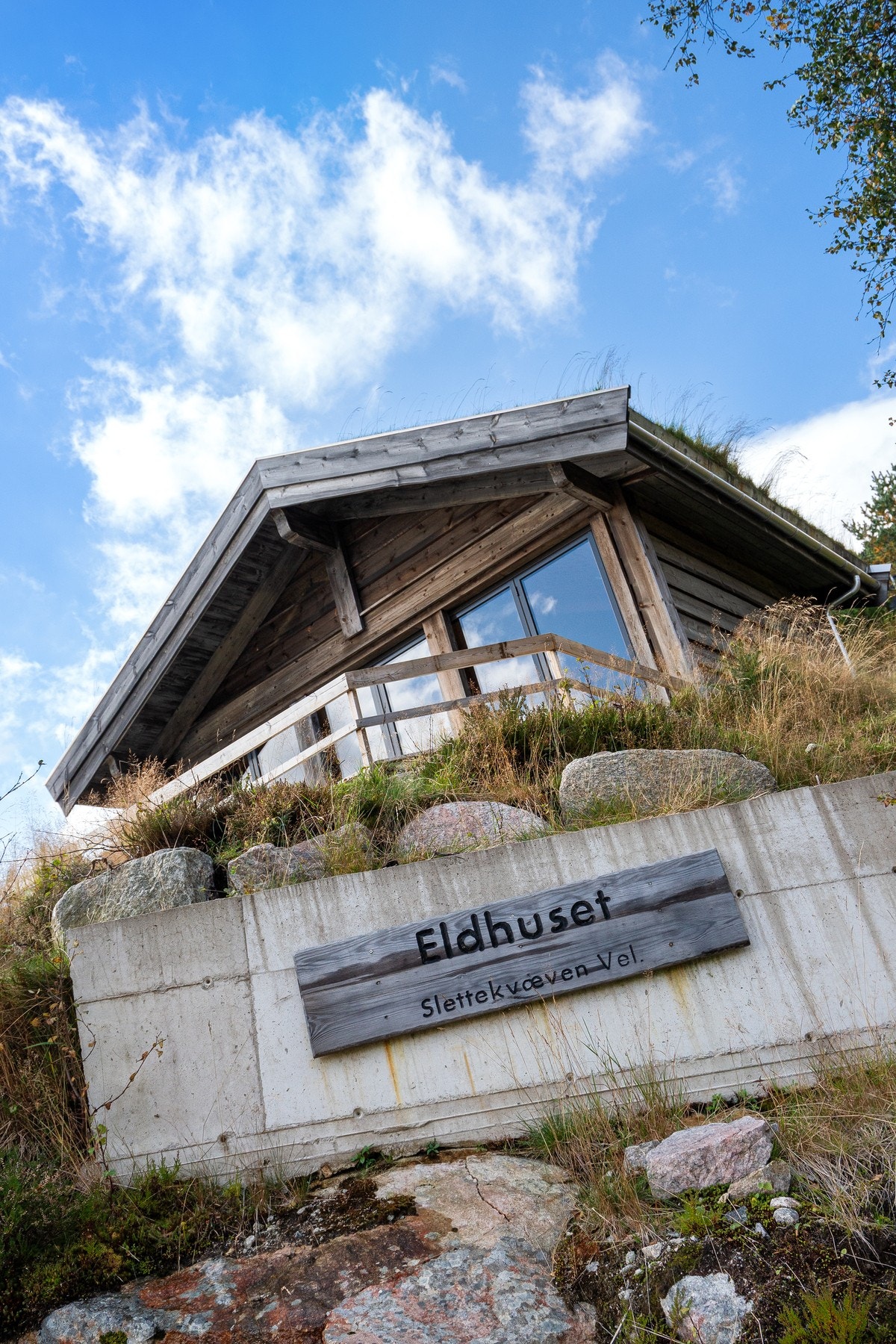 Eldhuset benyttes til sosiale sammenkomster for medlemmer av velforeningen. Eksempelvis Påsketreff. Galleribilde