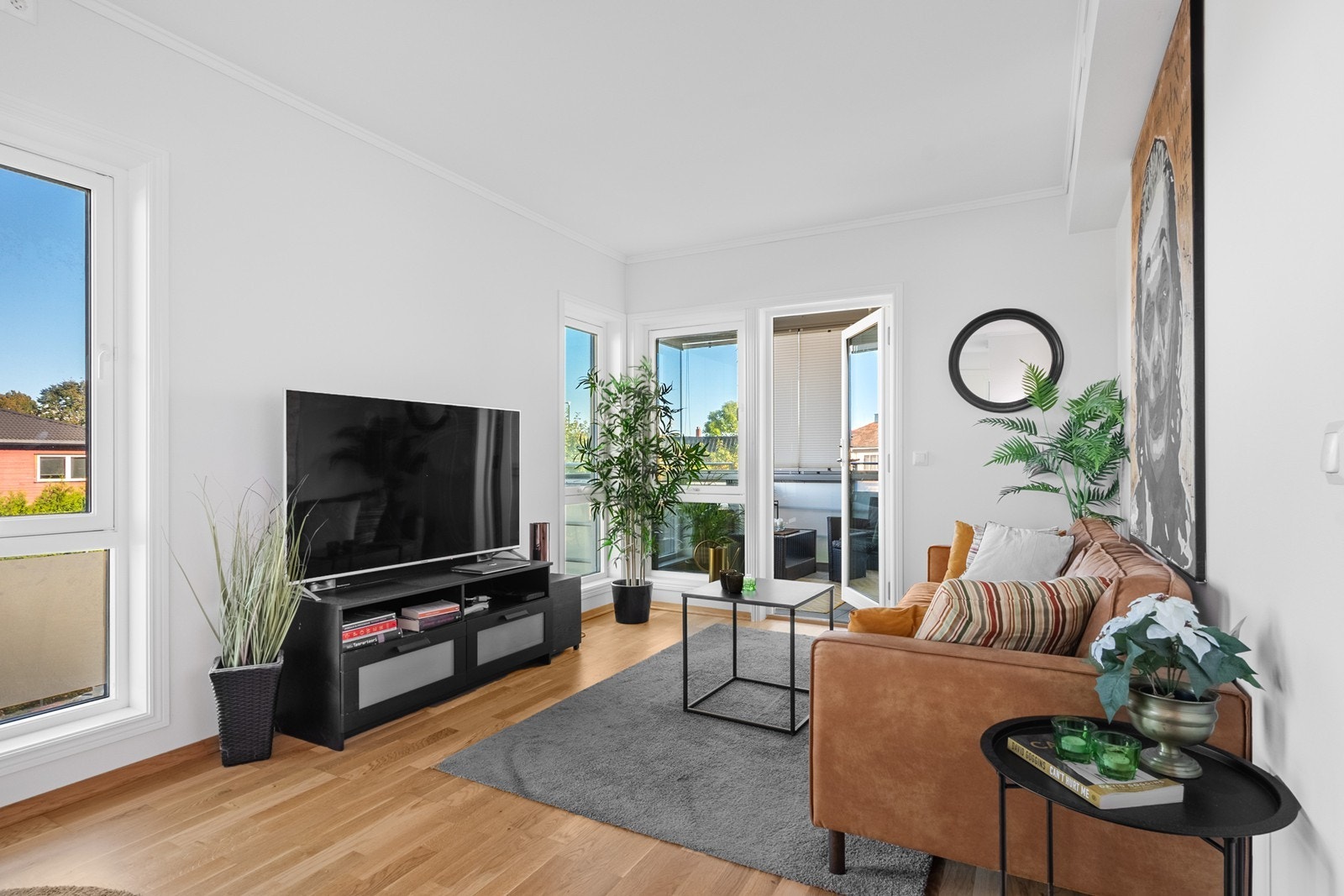 Boligen holder normal standard fra byggeår i 2013, med en lys og funksjonell planløsning. Galleribilde