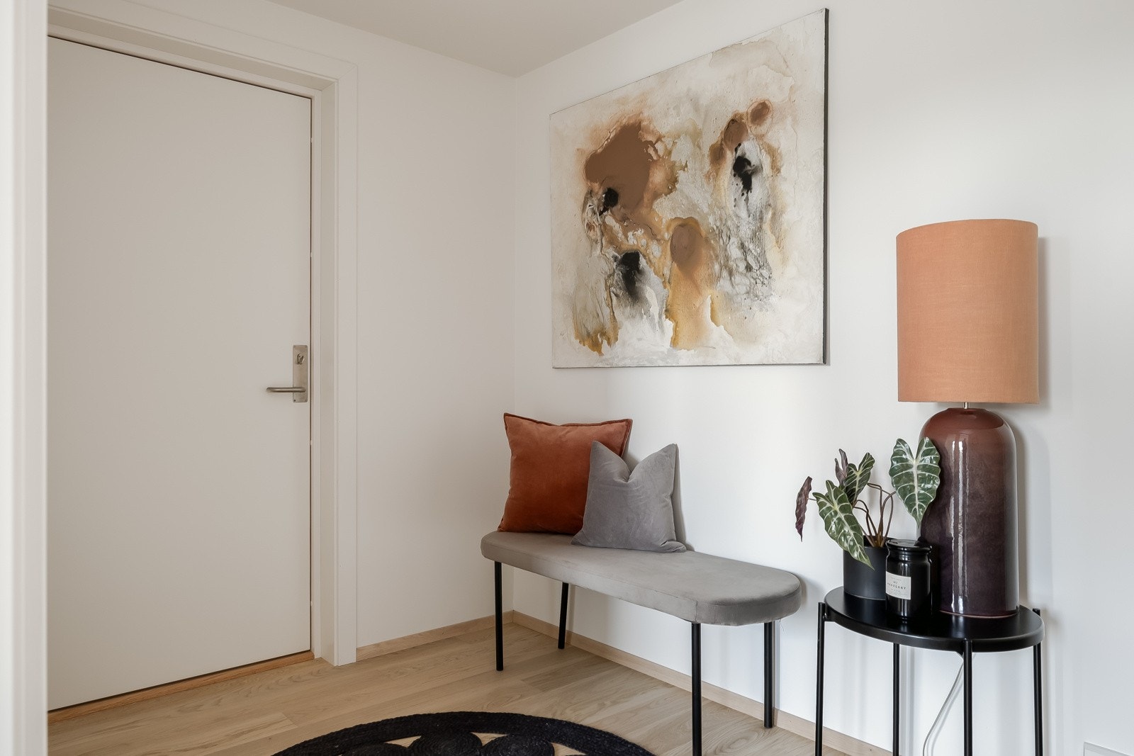 Enkel adkomst med både heis og trapper. Galleribilde