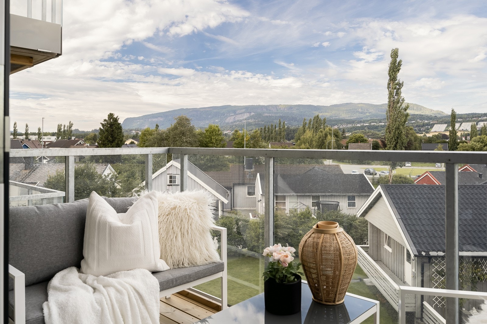 Utsikt fra balkong. Galleribilde