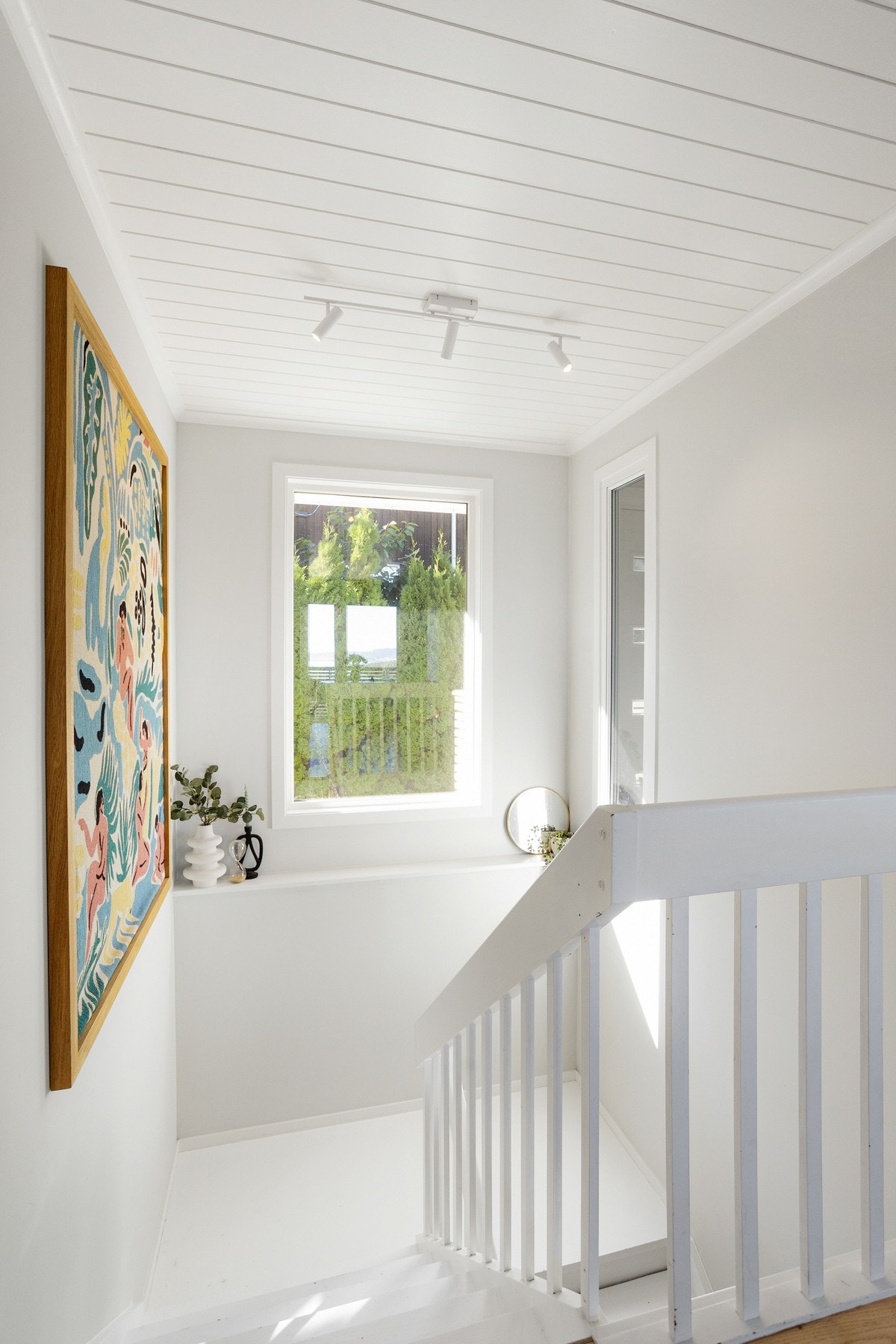 Vi fortsetter rundturen ned trappen til underetasjen. Galleribilde