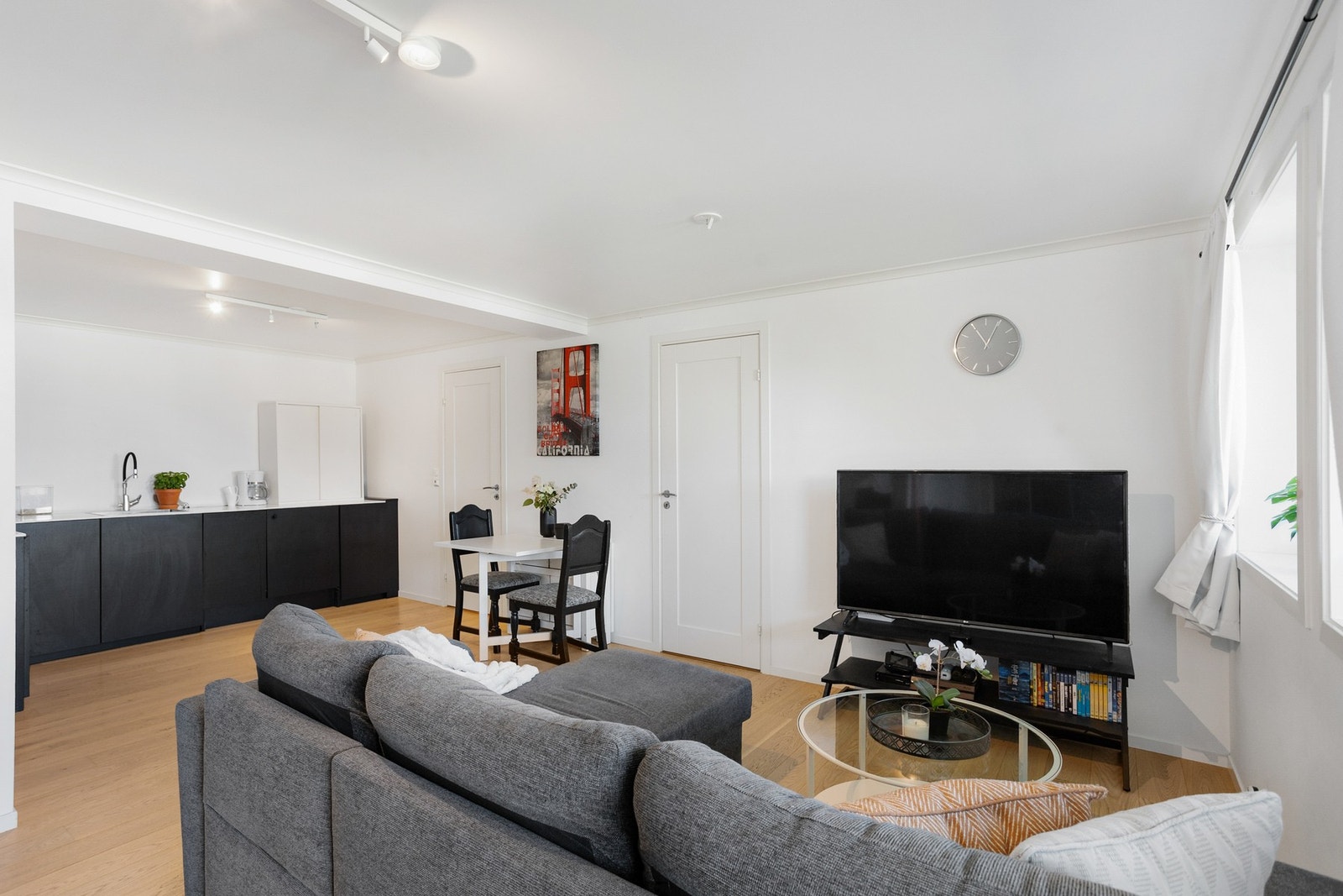 En meget attraktiv mulighet for deg som ønsker ekstra inntekter eller plass til ungdom i hus. Galleribilde