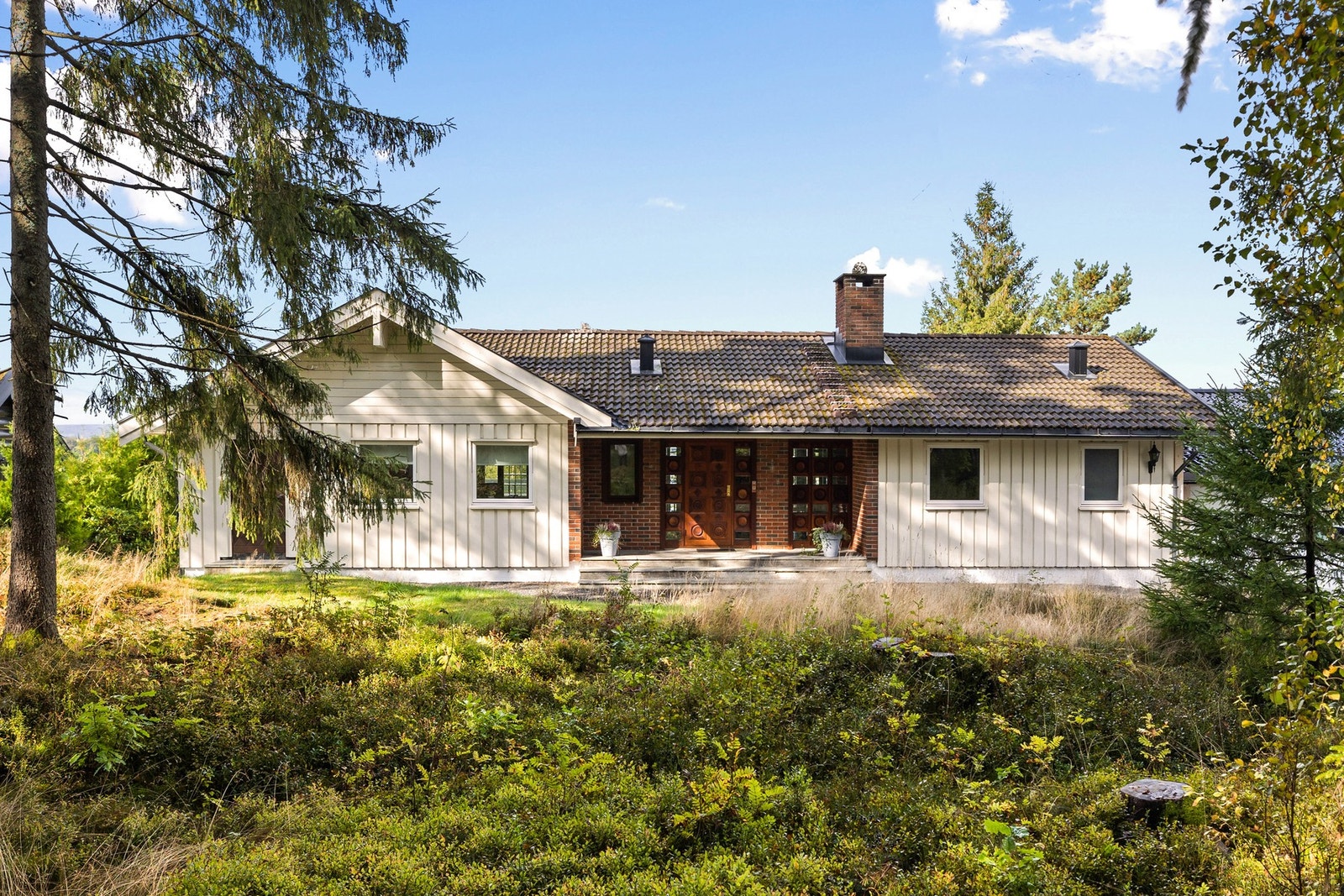 Boligen ligger innerst i adkomstveien. Galleribilde