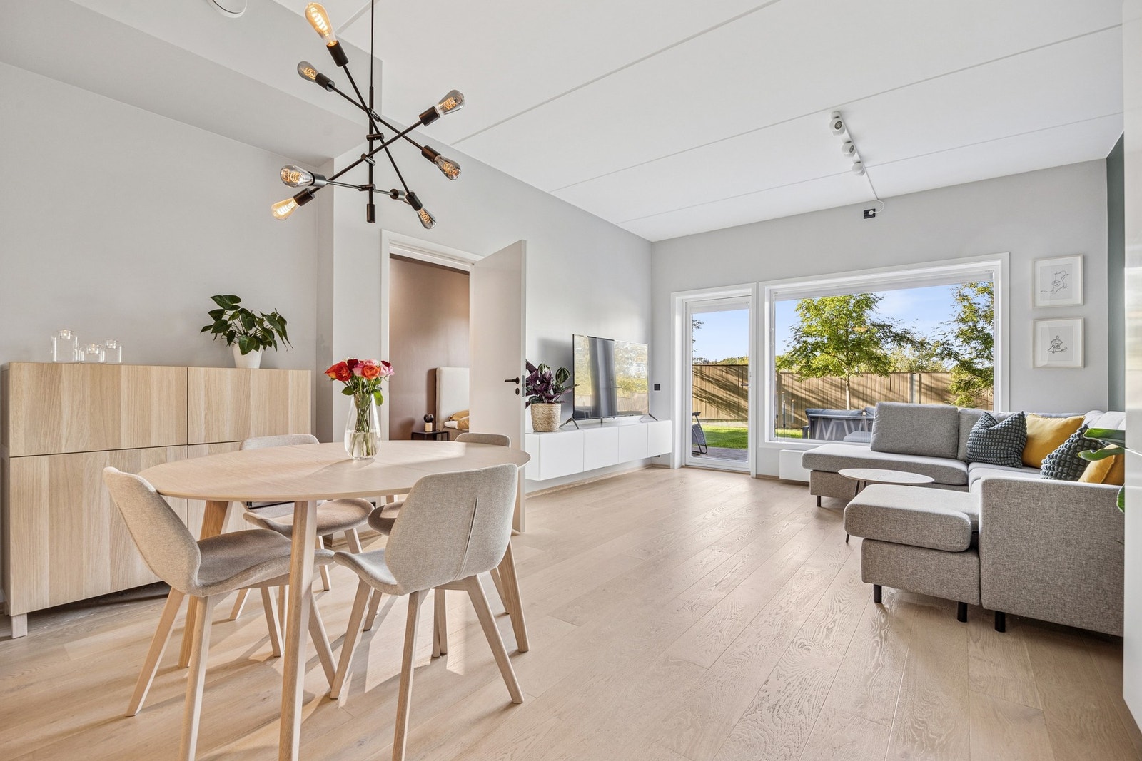 En moderne og delikat 2-roms selveierleilighet med god planløsning. Galleribilde